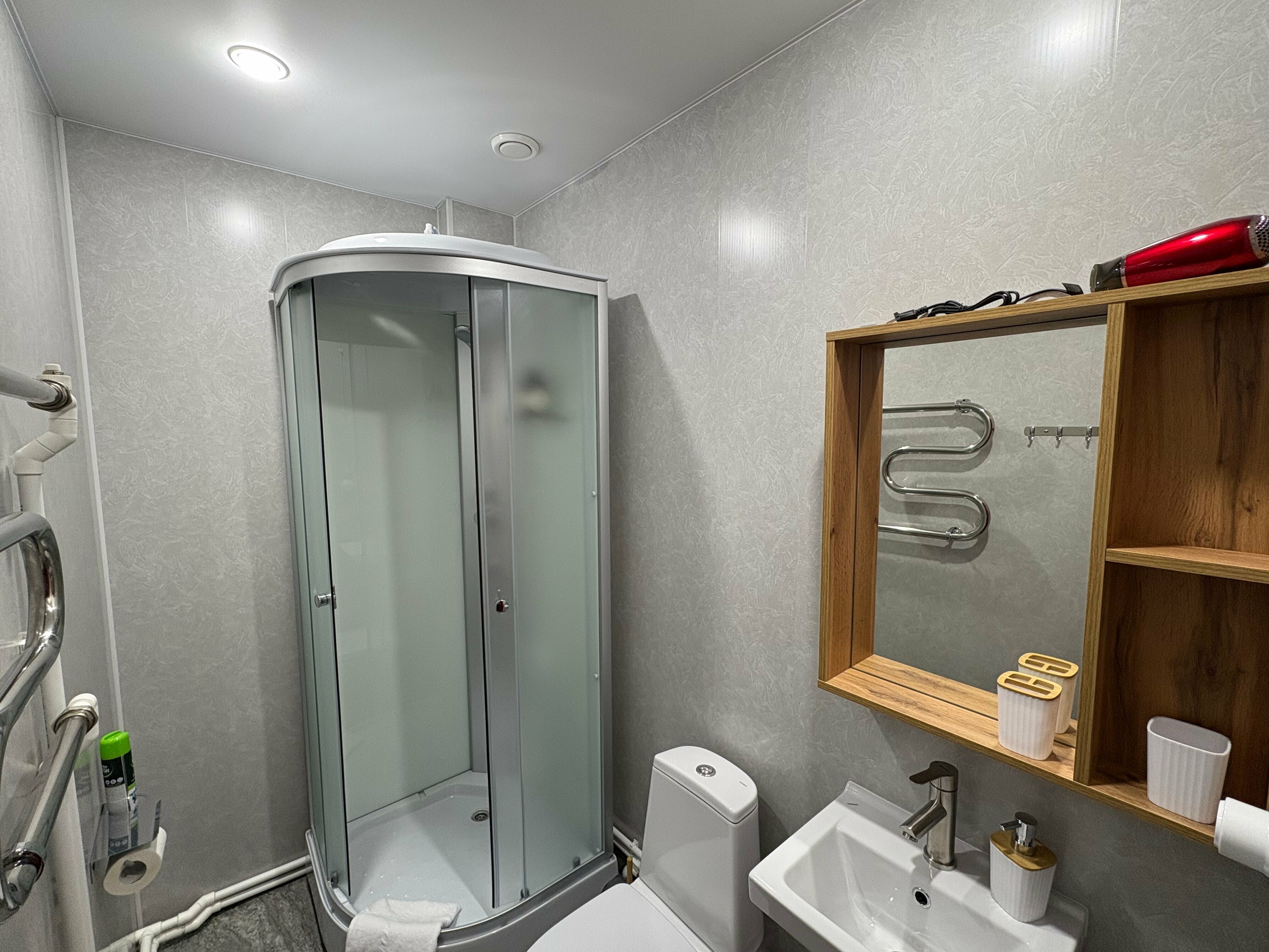 Стандарт Лайт, двухместный номер, с  двуспальной кроватью и всеми удобствами