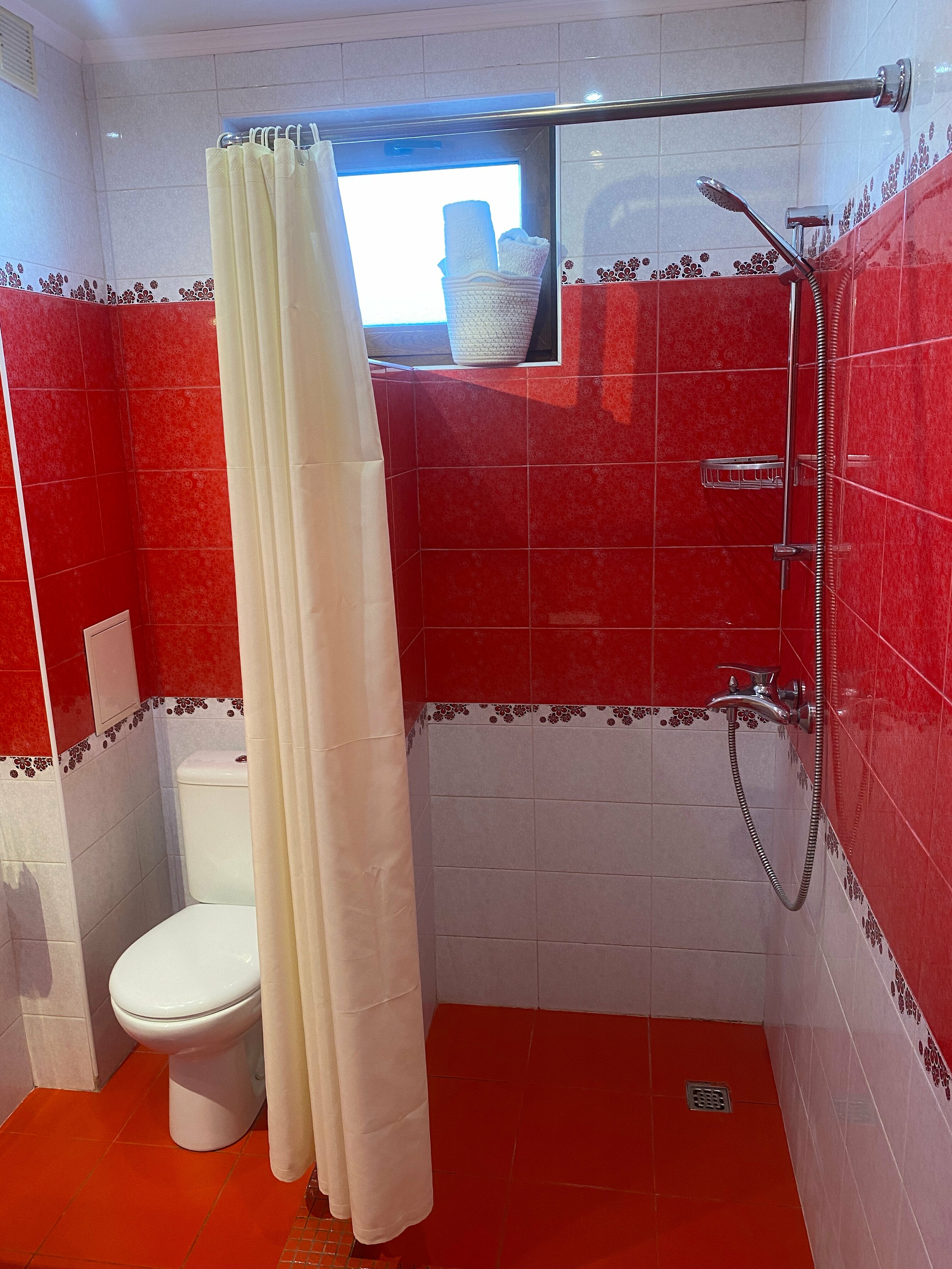 Двухместный номер с 2 отдельными кроватями и балконом