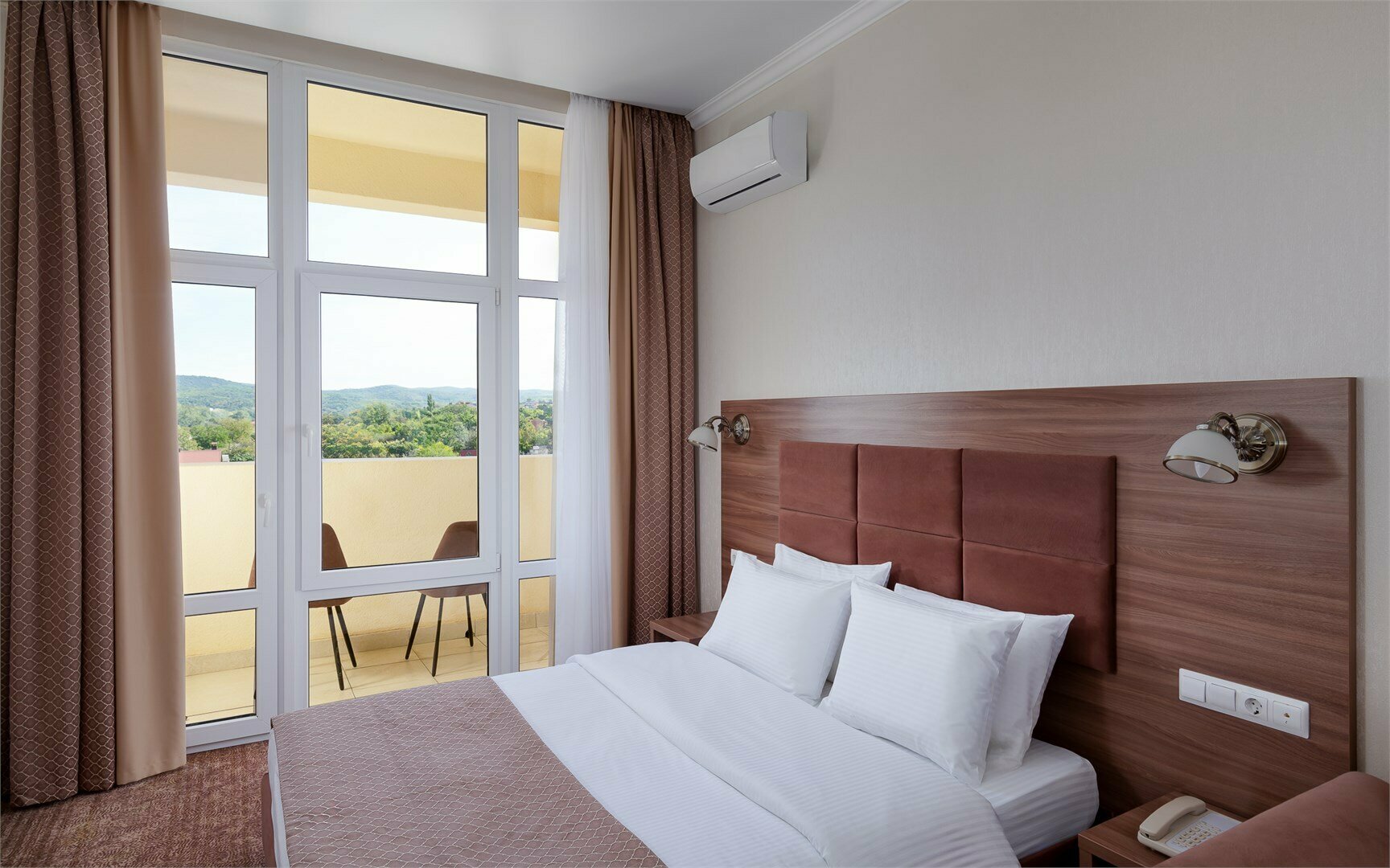 Deluxe with balcony 4*