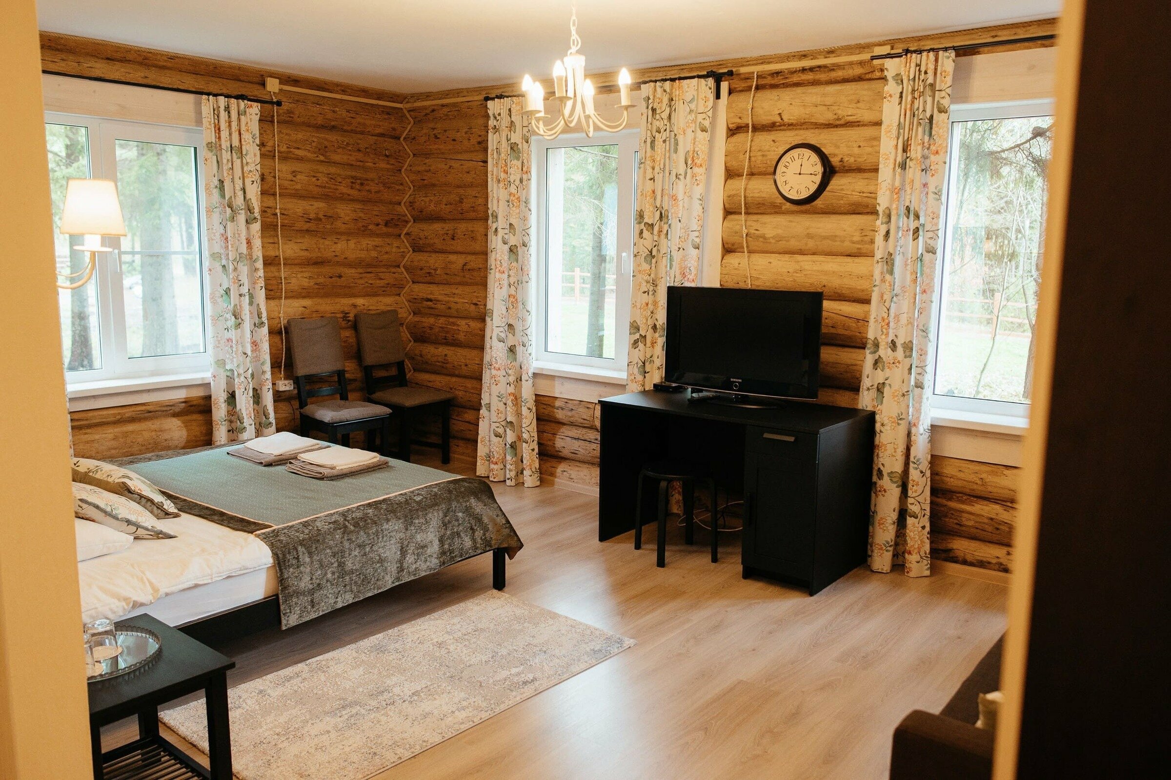 Двухместный номер с 1 кроватью и общей ванной комнатой