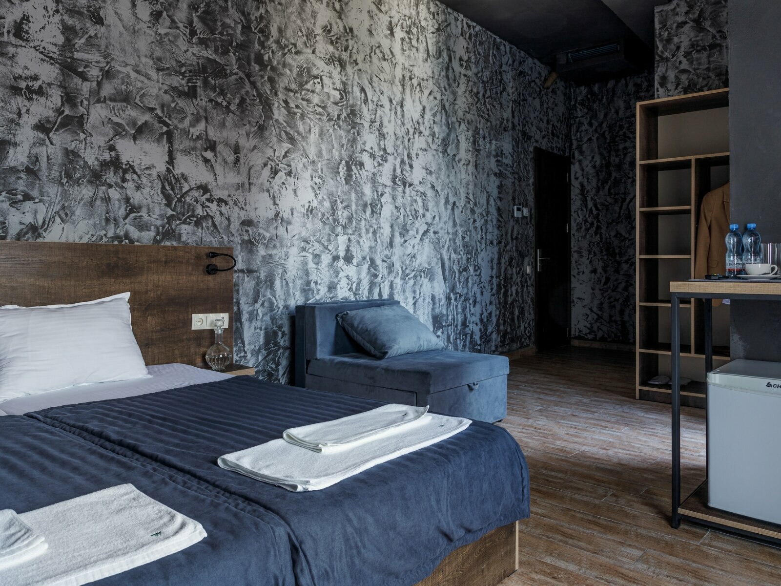 Трехместный номер с видом на город