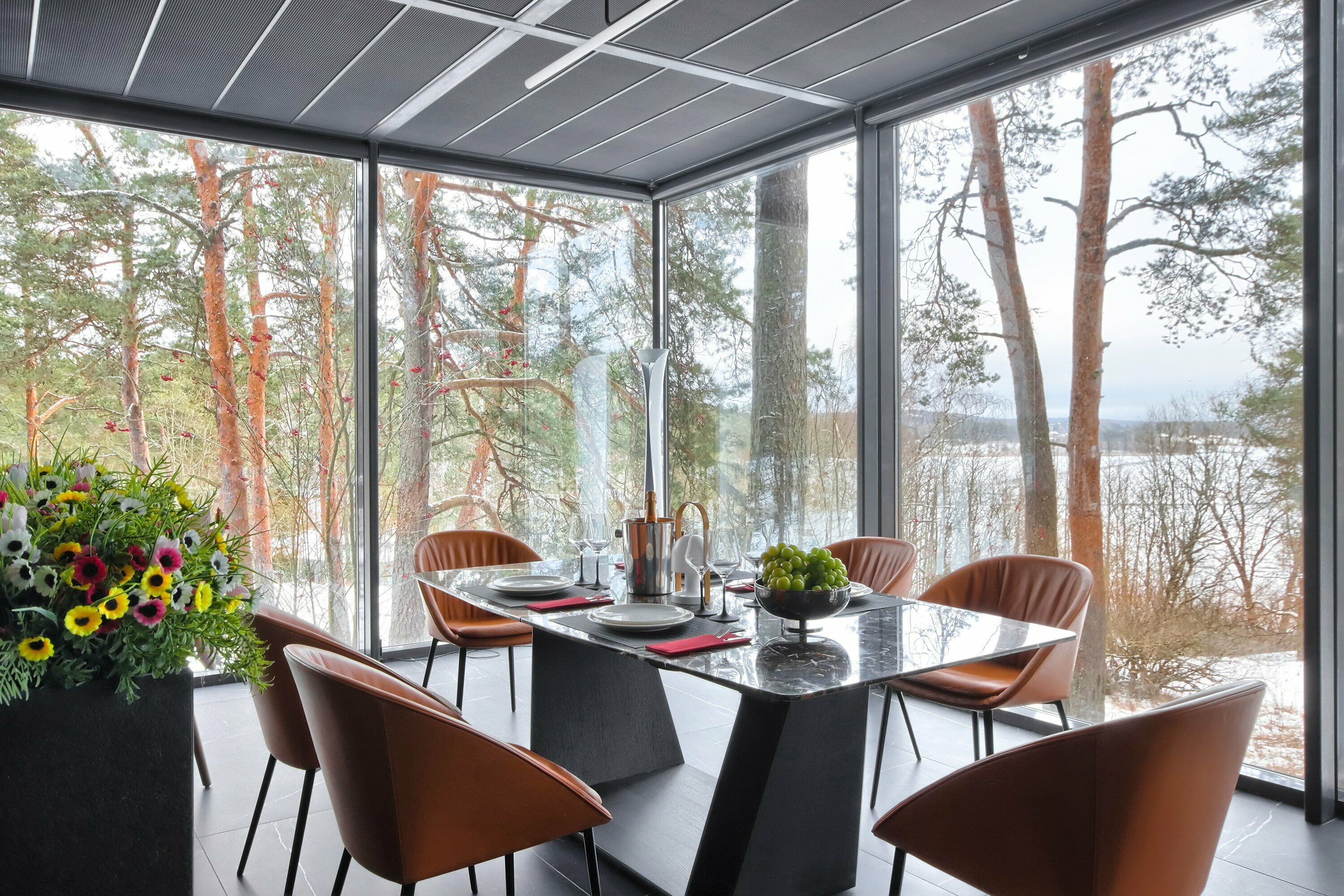 Коттедж с видом на лес