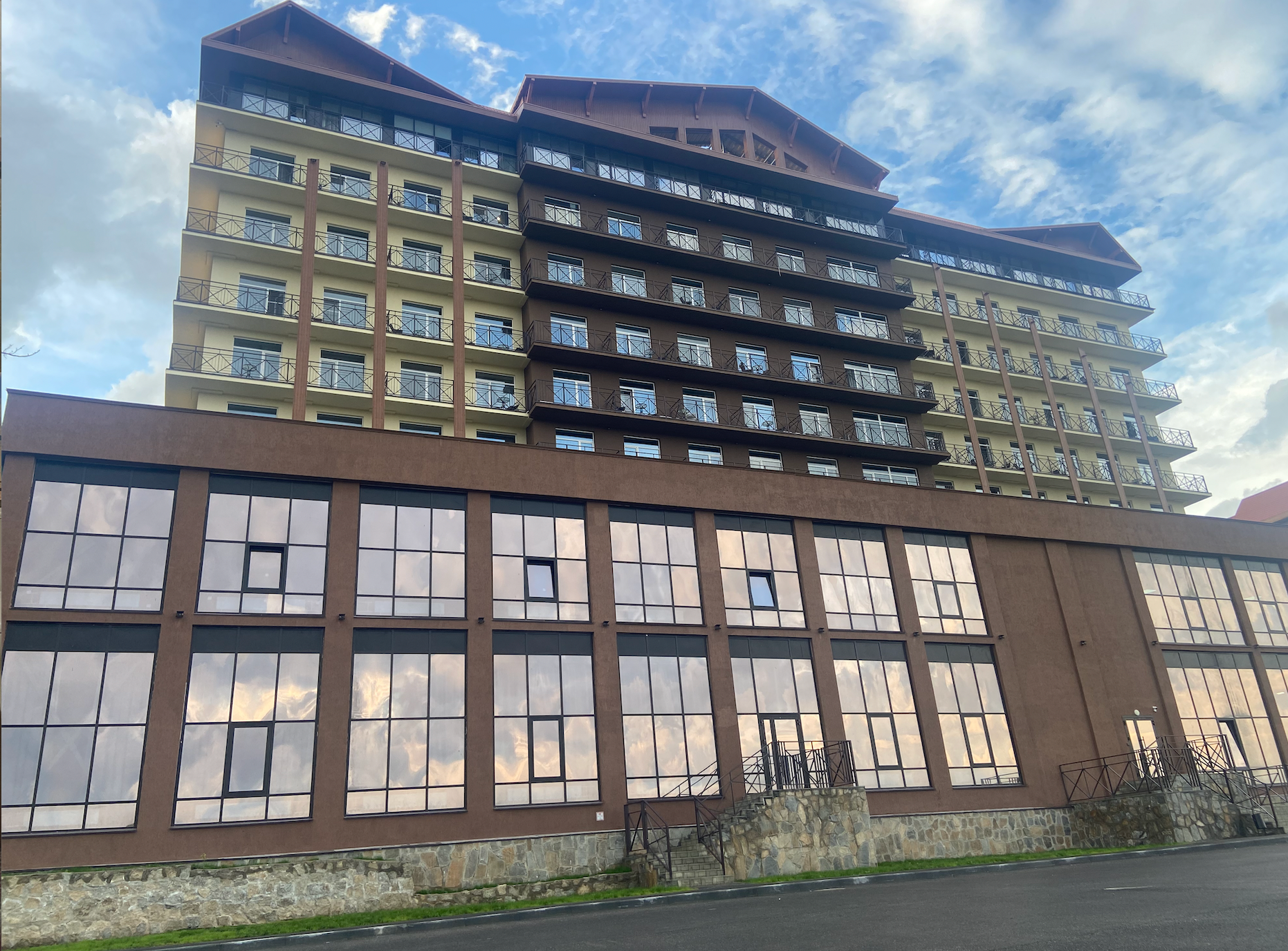 Cемейный номер с собственной ванной комнатой