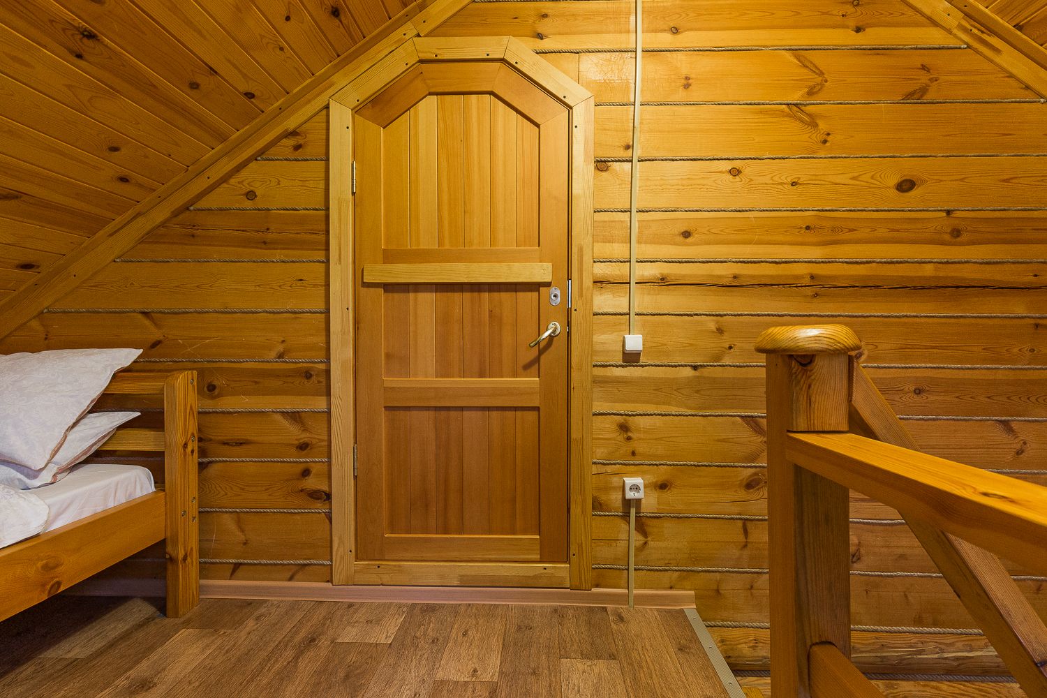 Коттедж с видом на лес