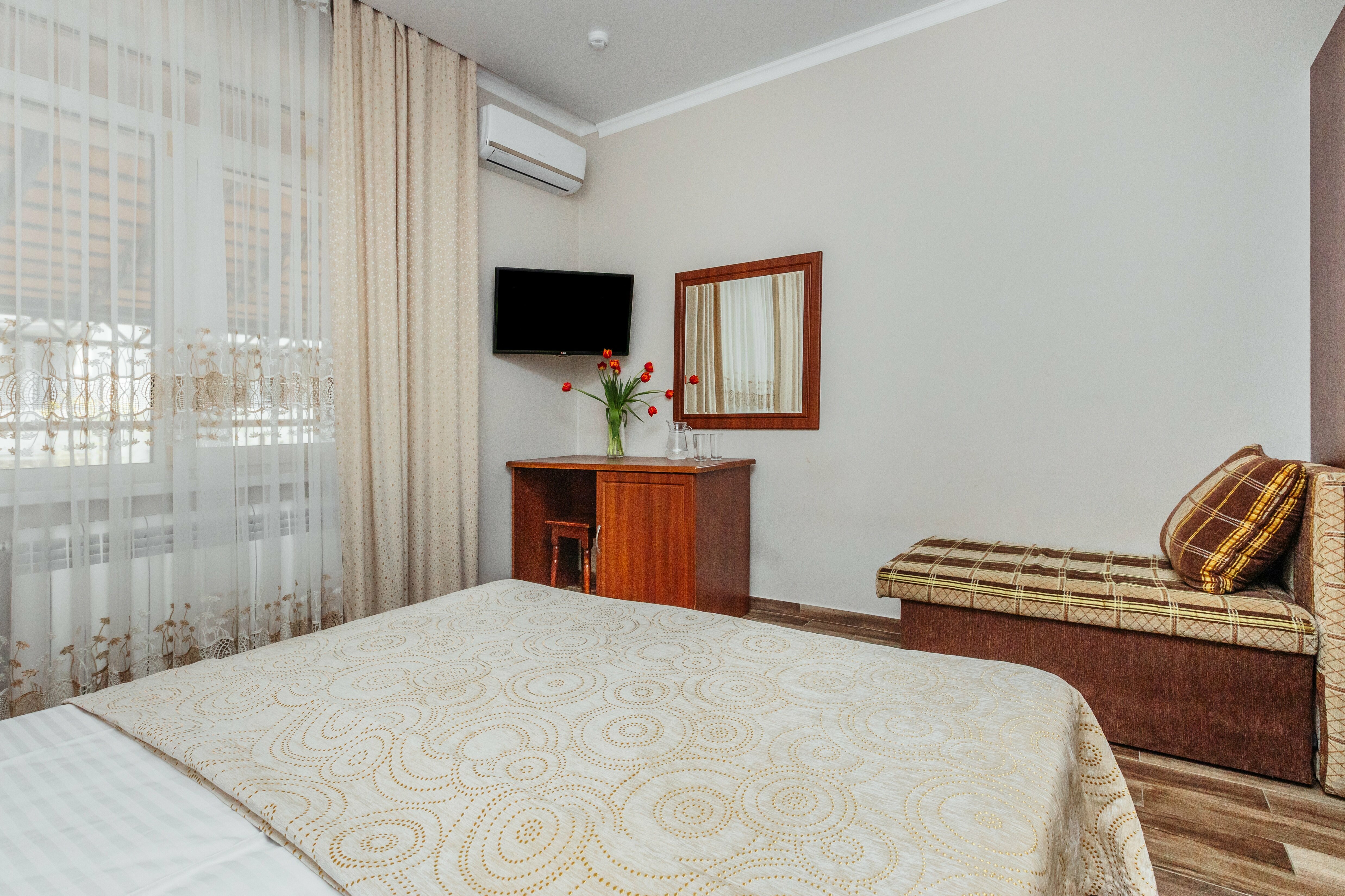 Трехместный номер с балконом