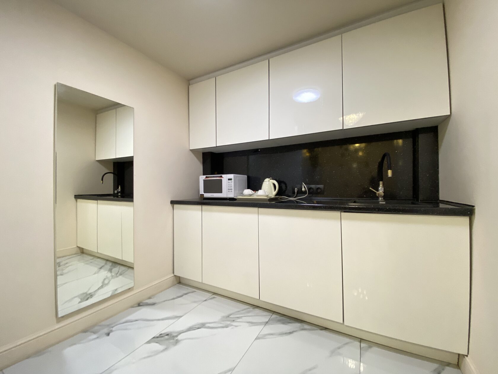 Студия двухуровневая (без окна)