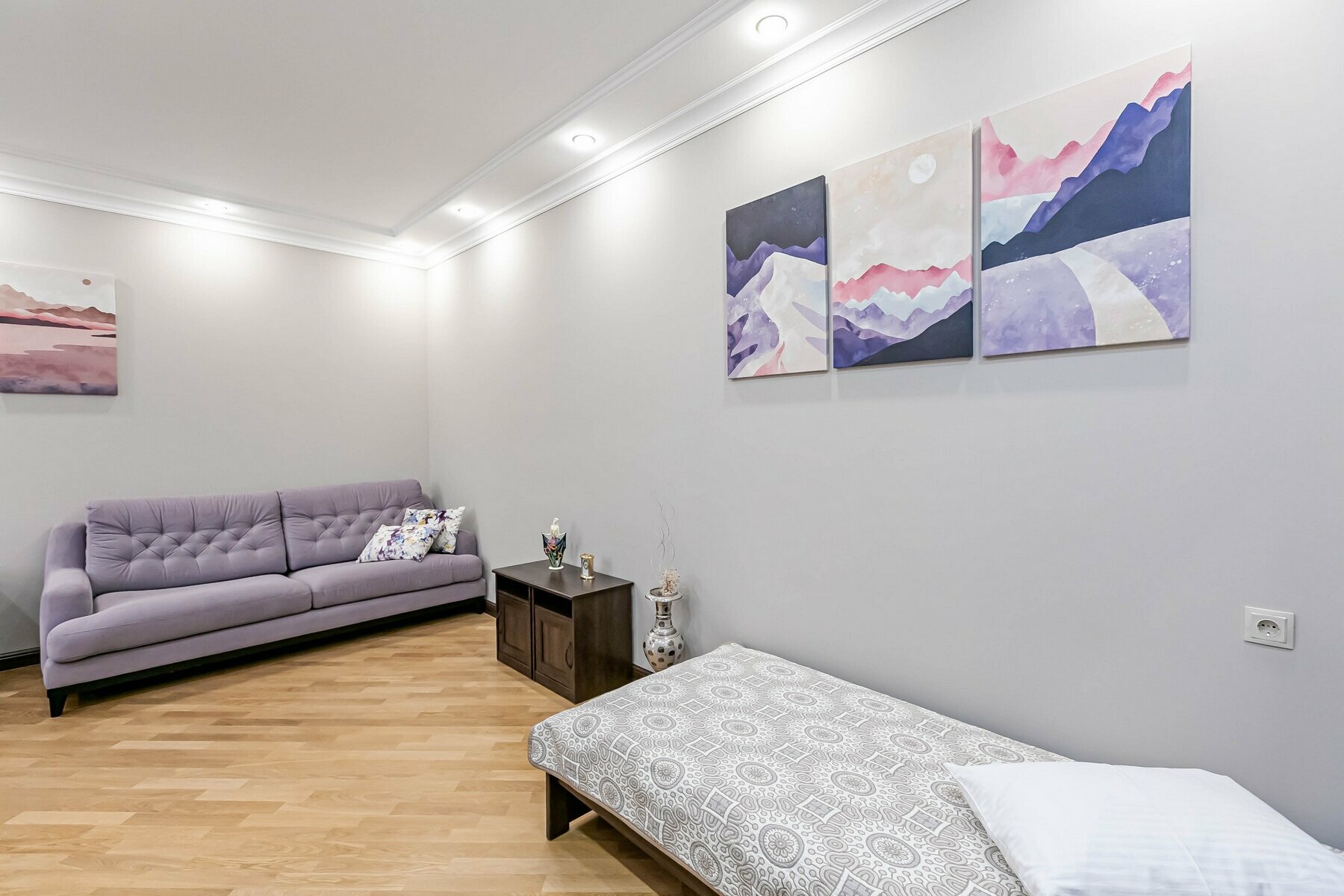 Дом с бассейном и  баней