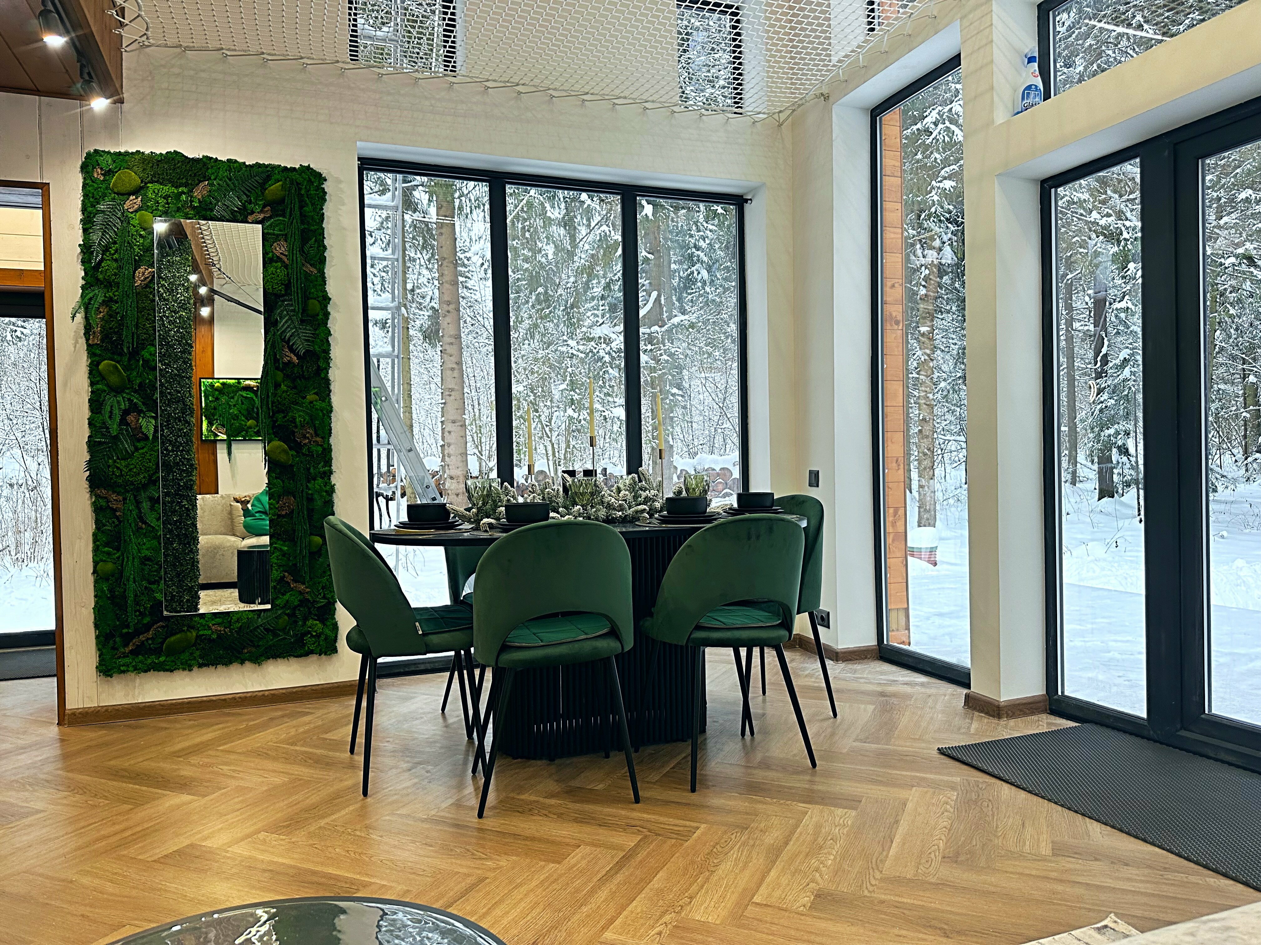 Дом с видом на лес