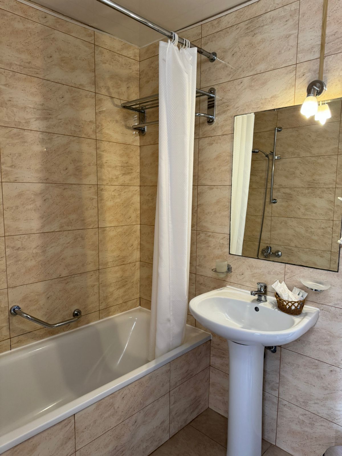 Улучшенный люкс