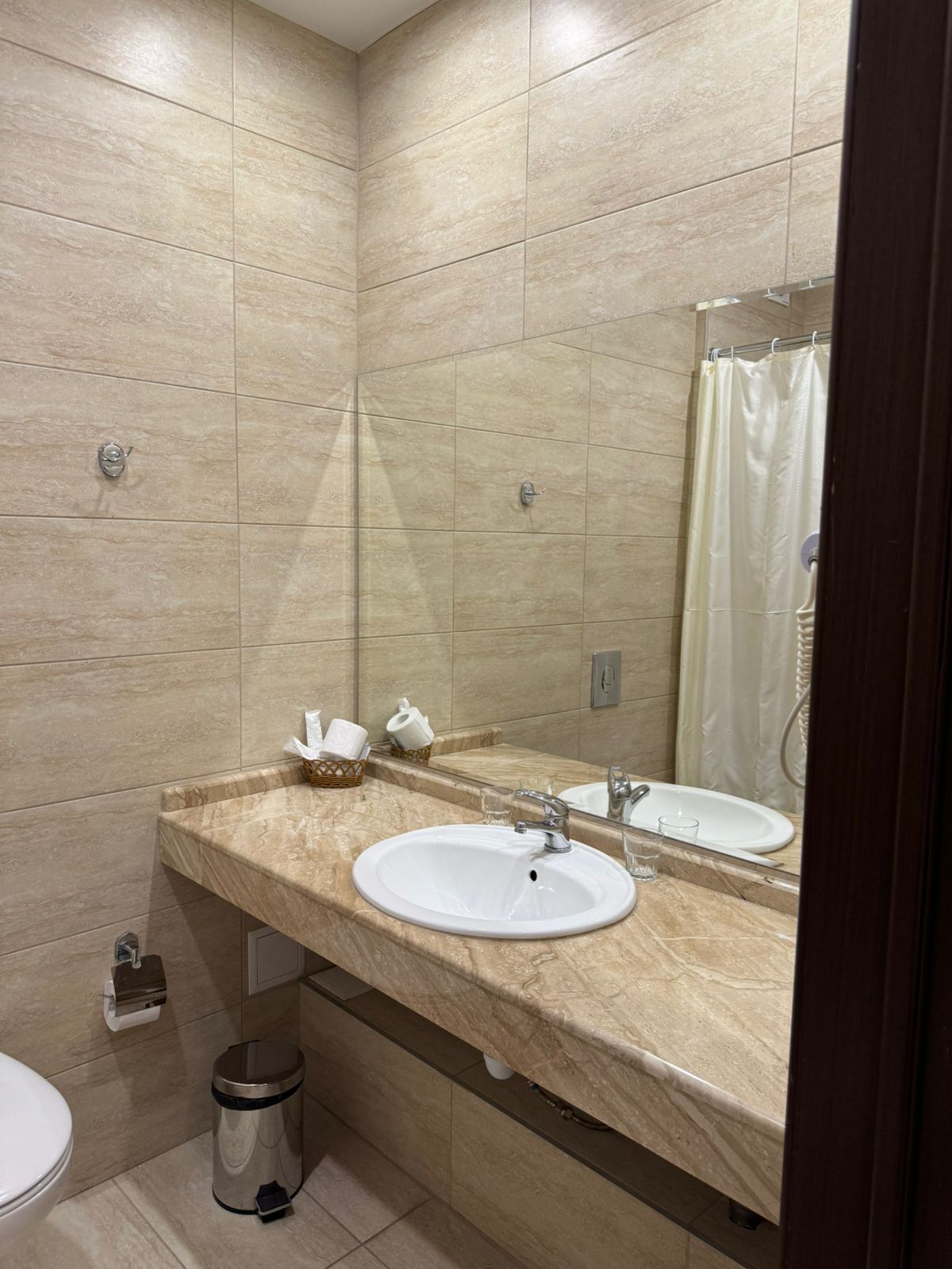 Улучшенный трехместный номер