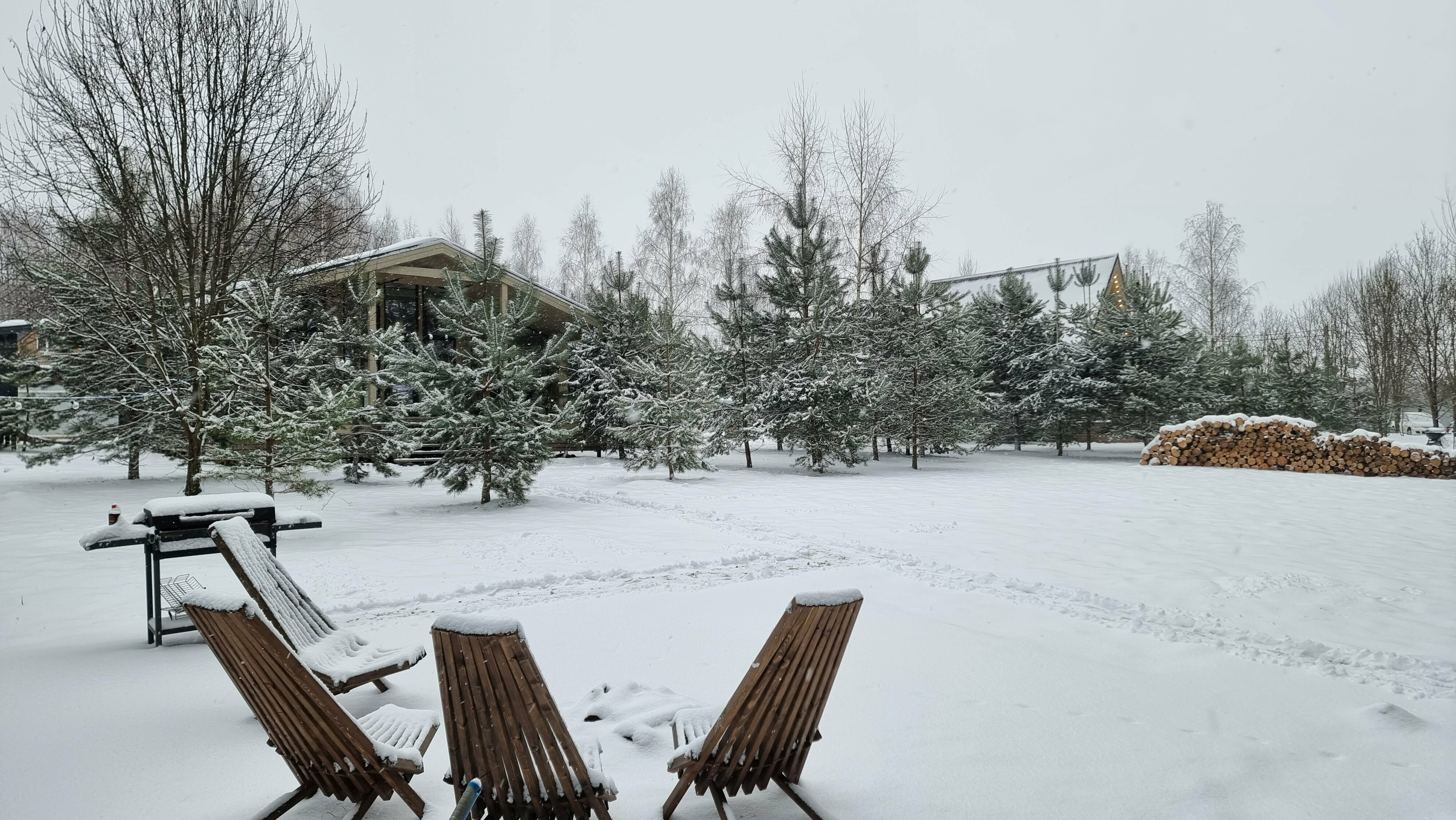 Дом с видом на озеро