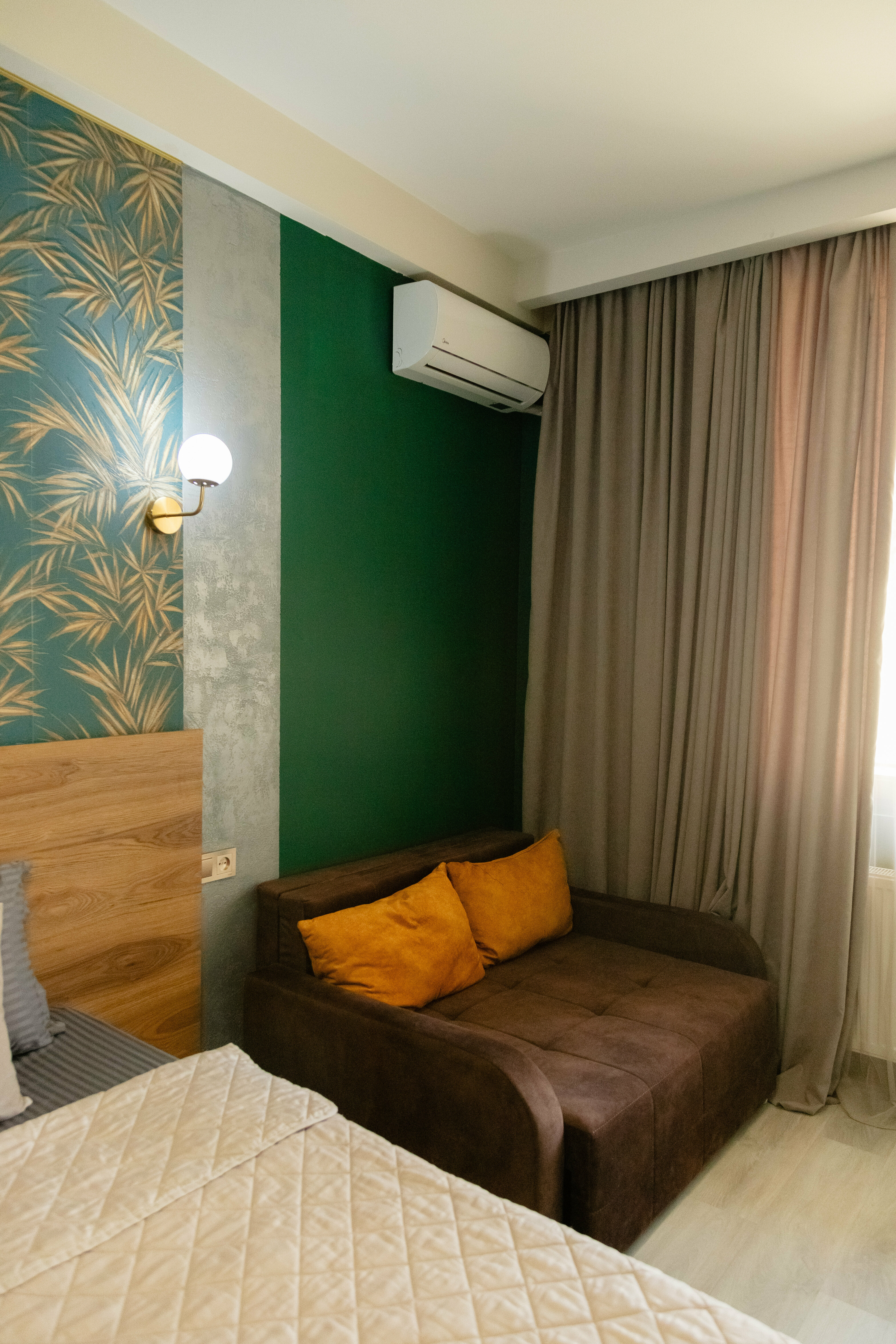 Улучшенный номер с кроватью размера «king-size» или 2 отдельными кроватями