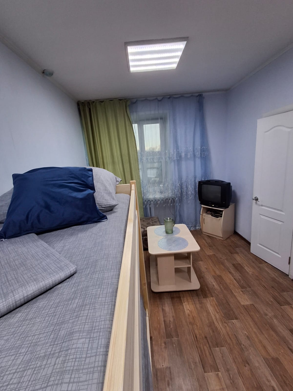 Кровать в общем номере для мужчин