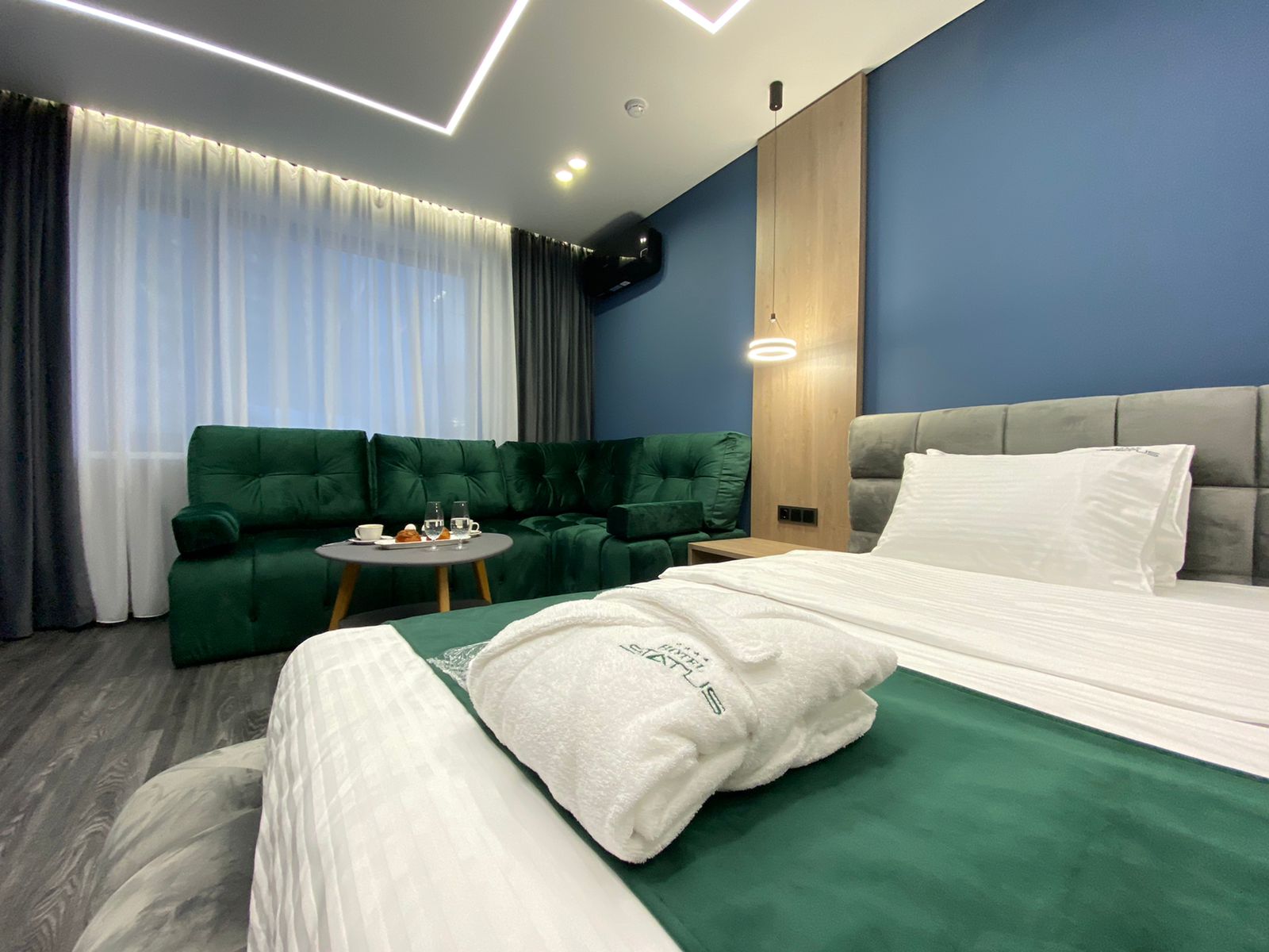 Суперлюкс с кроватью размера «queen-size»