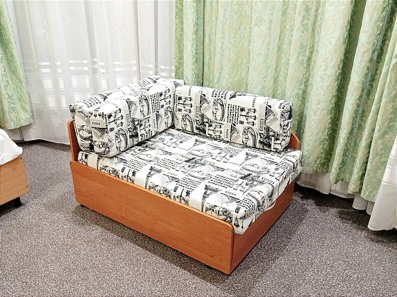 Четырехместный номер с душем