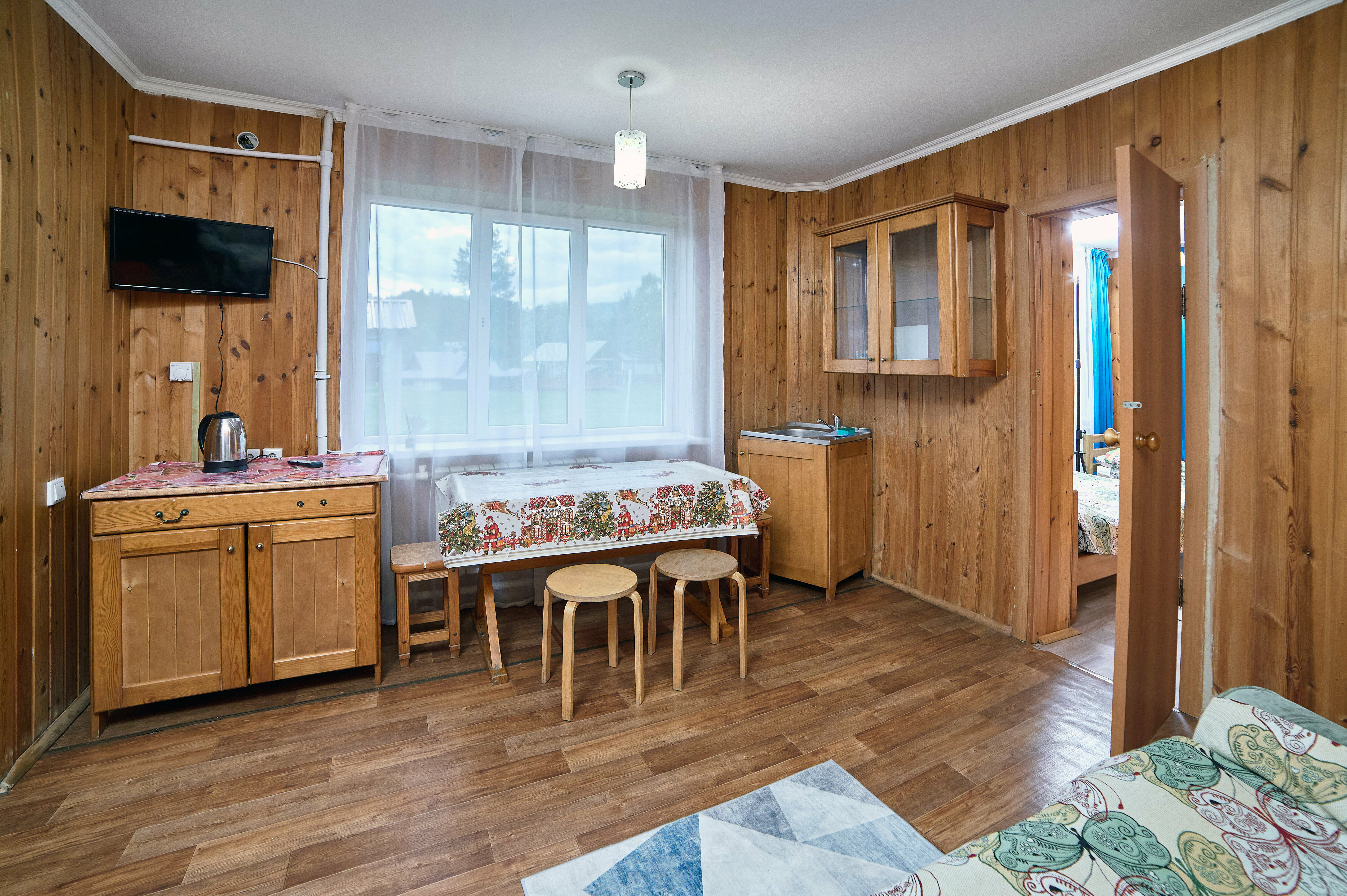 Хозяйский дом "Семейный" 1