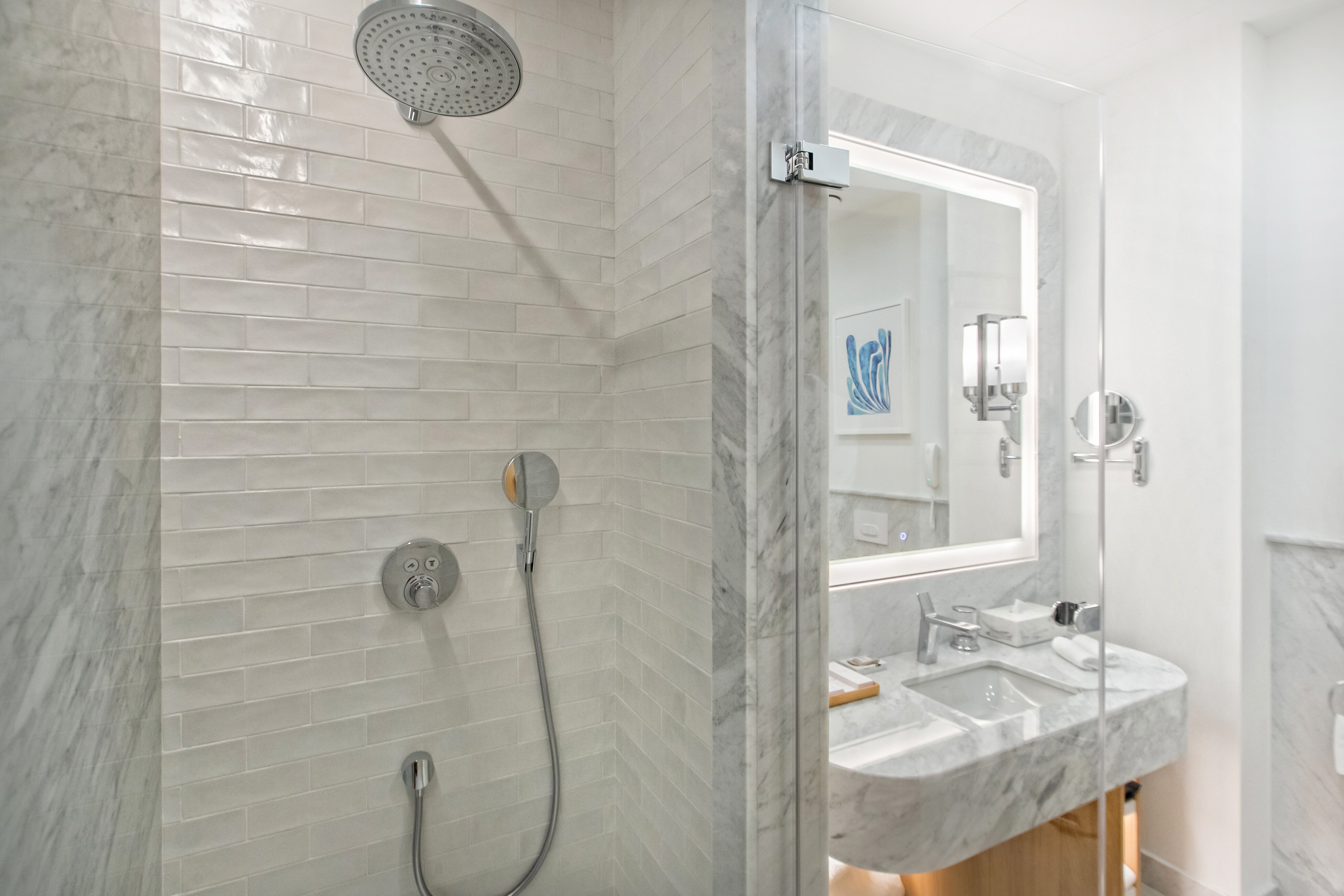 Делюкс с одной большой кроватью и видом на реку