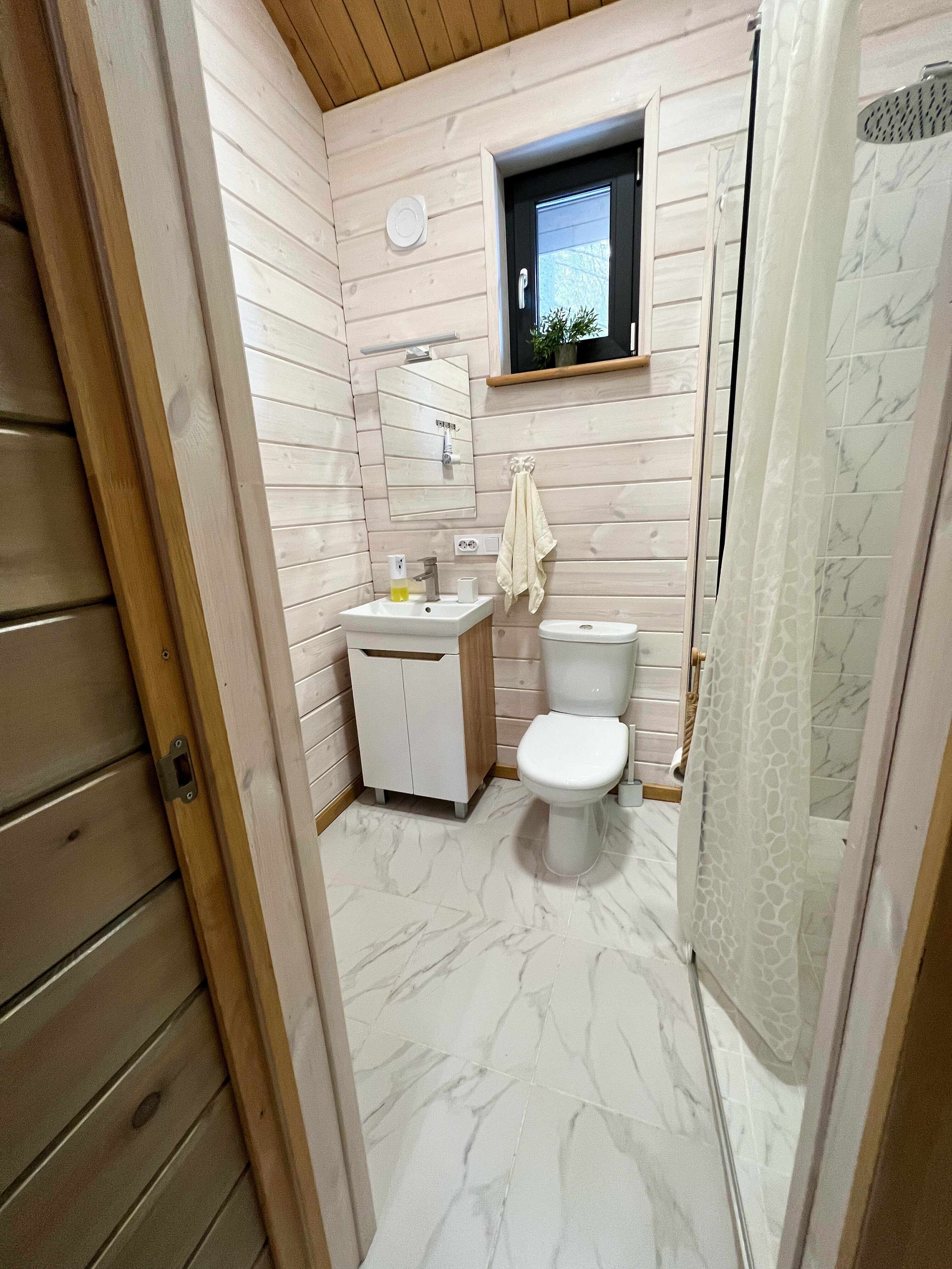 Дом с видом на лес