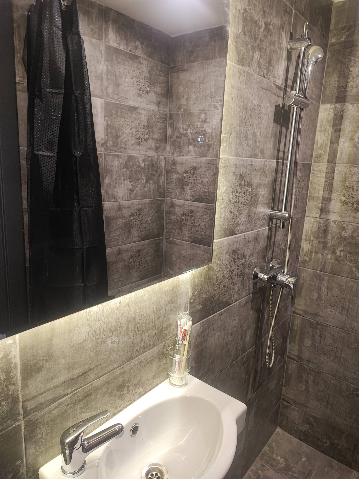 Двухуровневый четырехместный номер