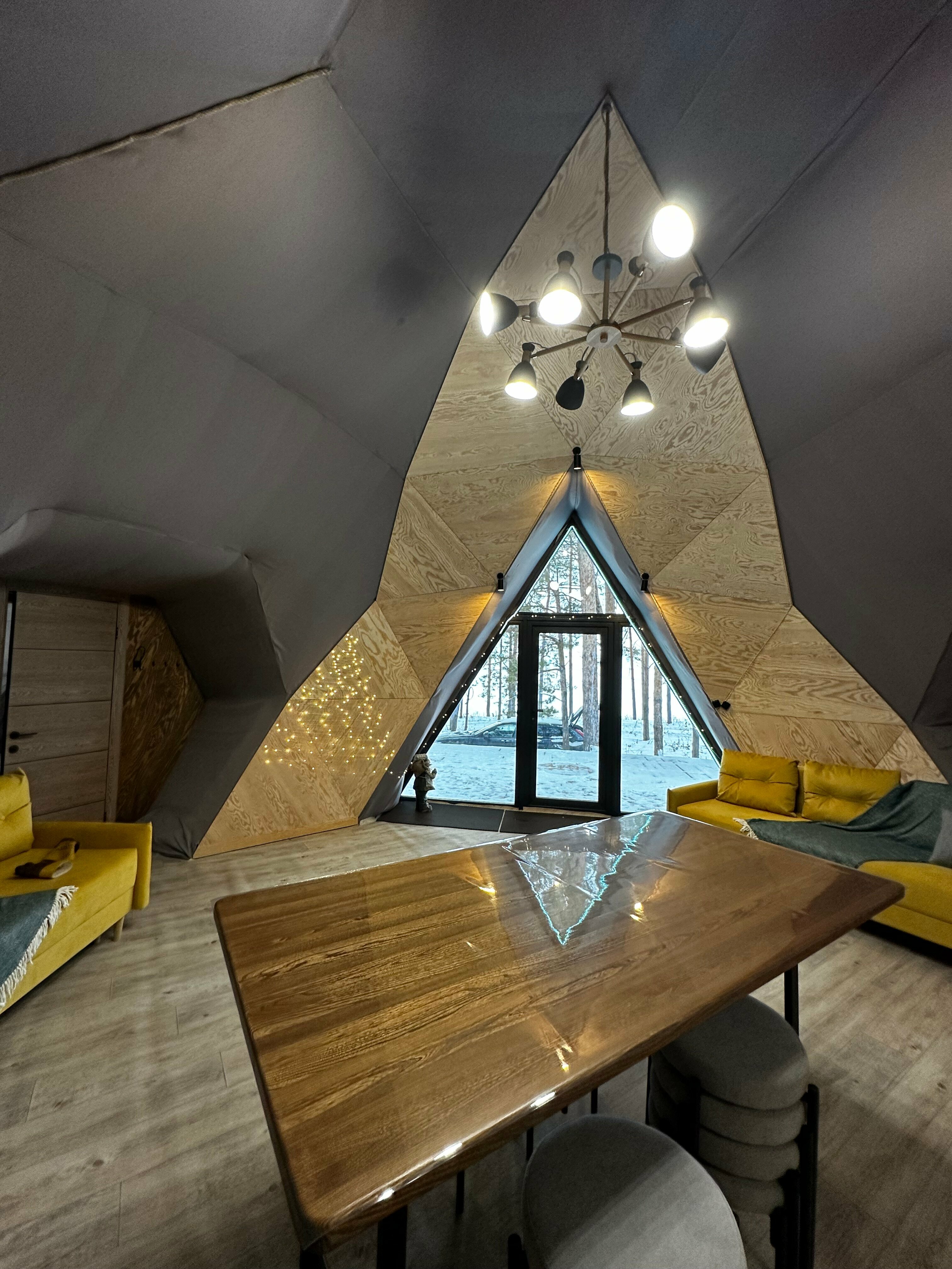 Дом с видом на озеро