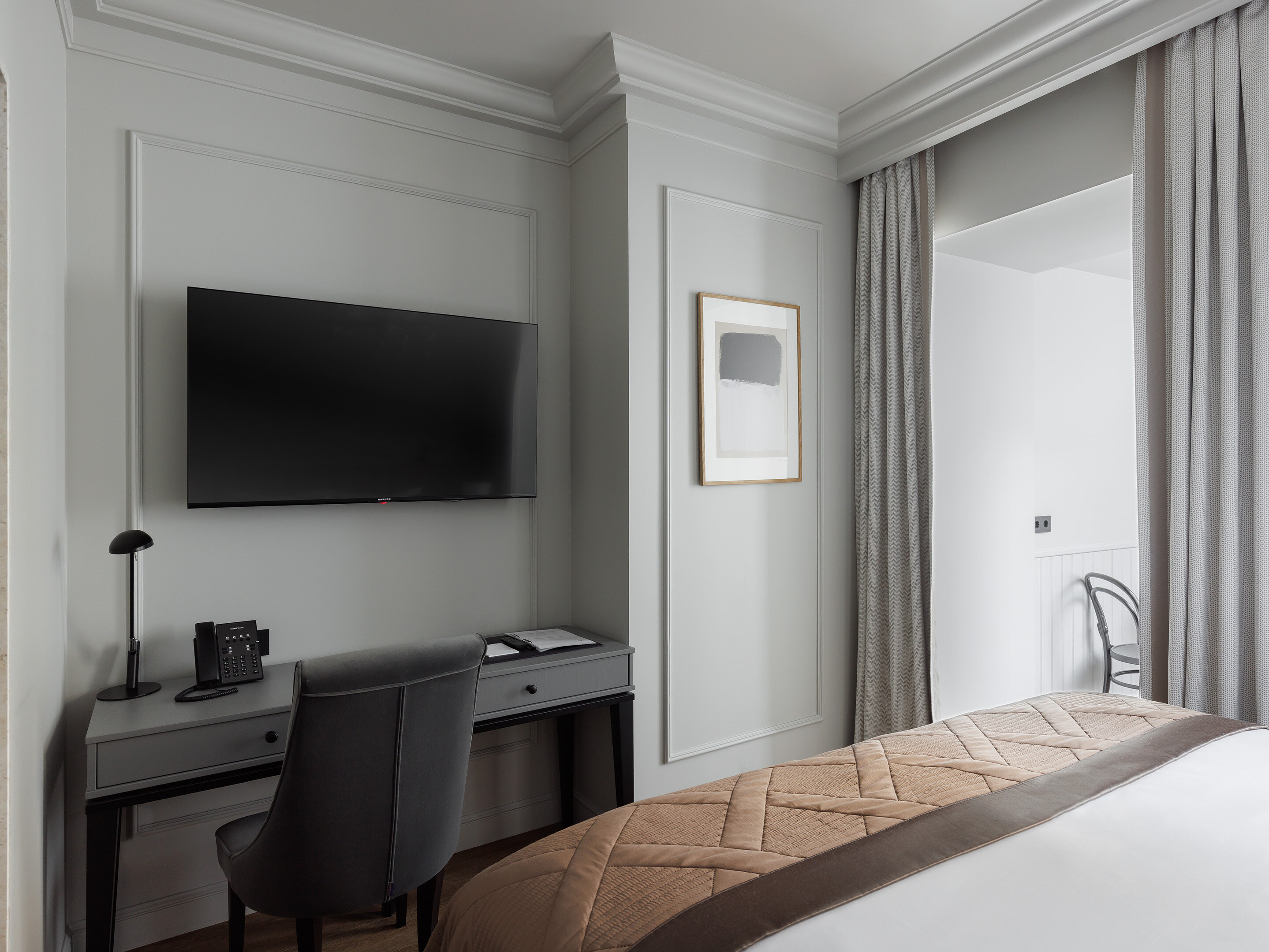 Улучшенный номер с кроватью размера «king-size»