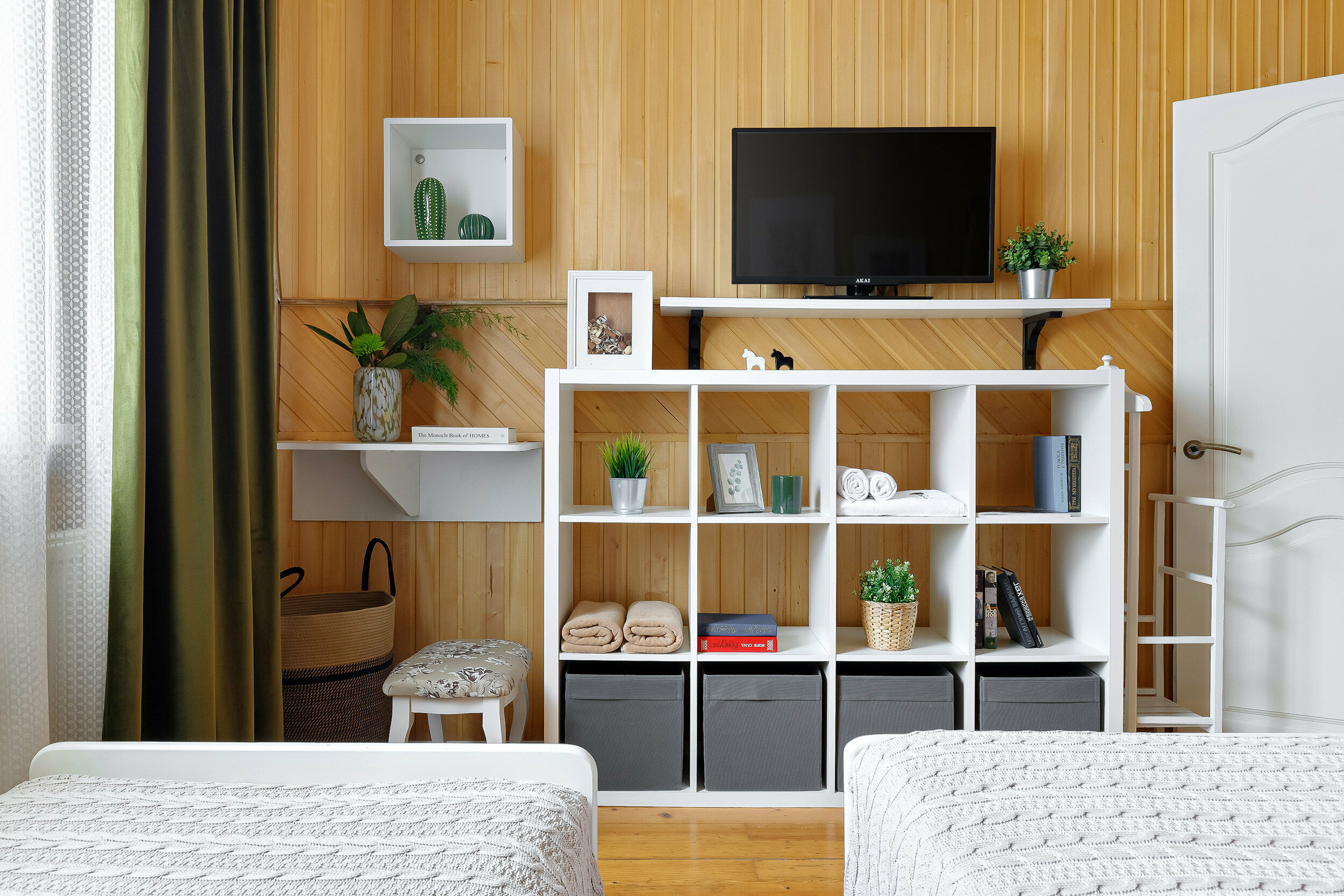 Трехместный номер «Комфорт» с душем