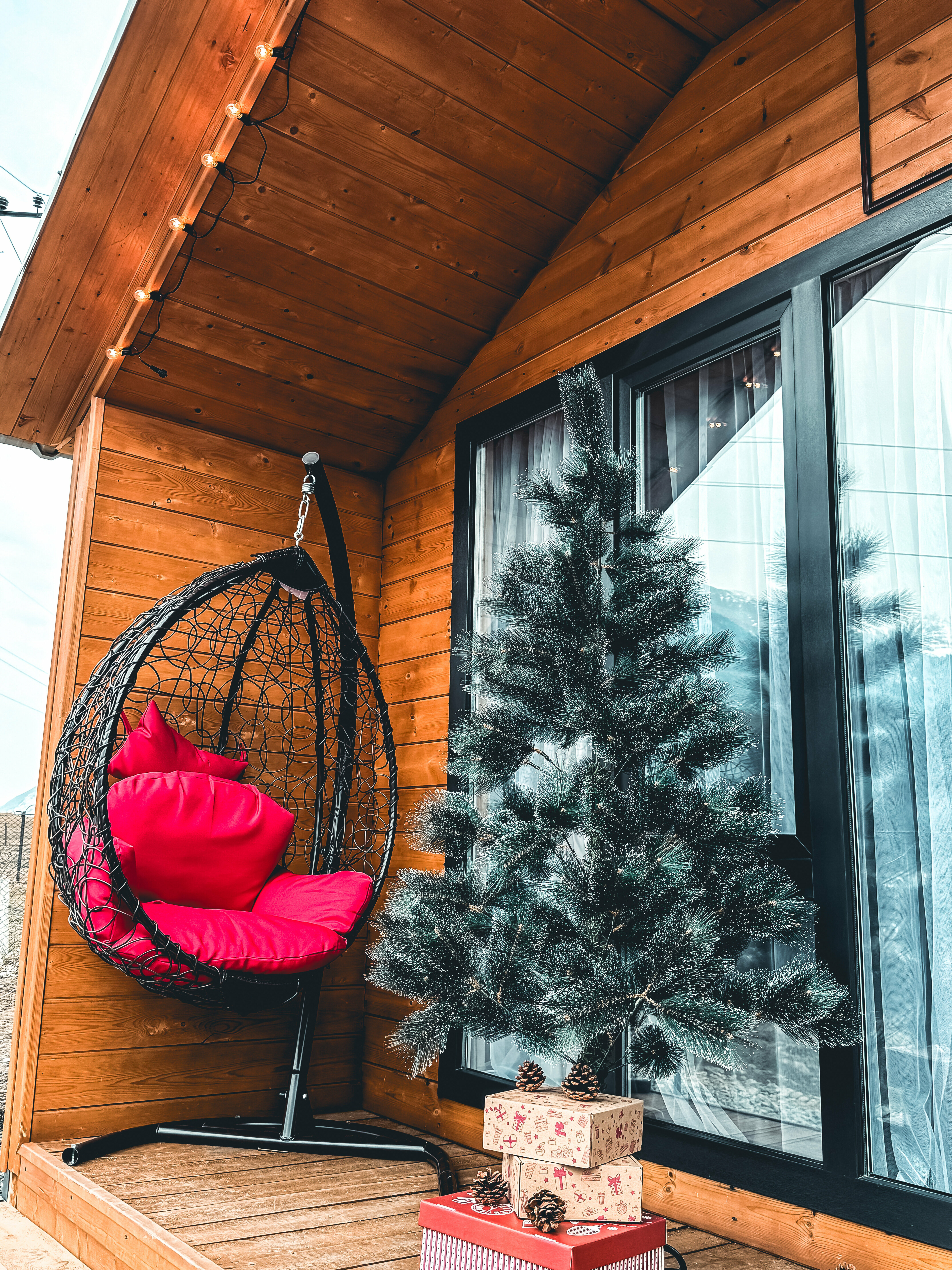 Четырехместный номер с видом на горы