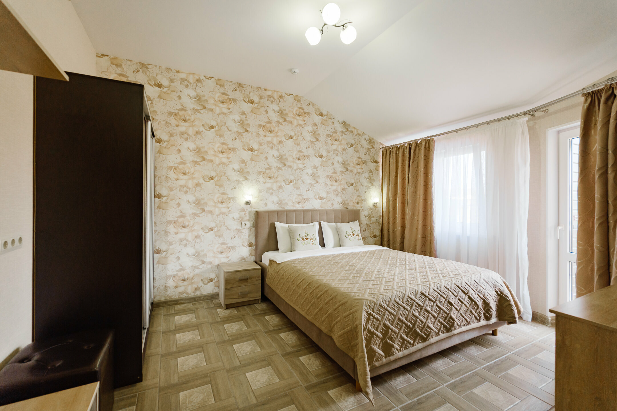 Апартаменты с балконом