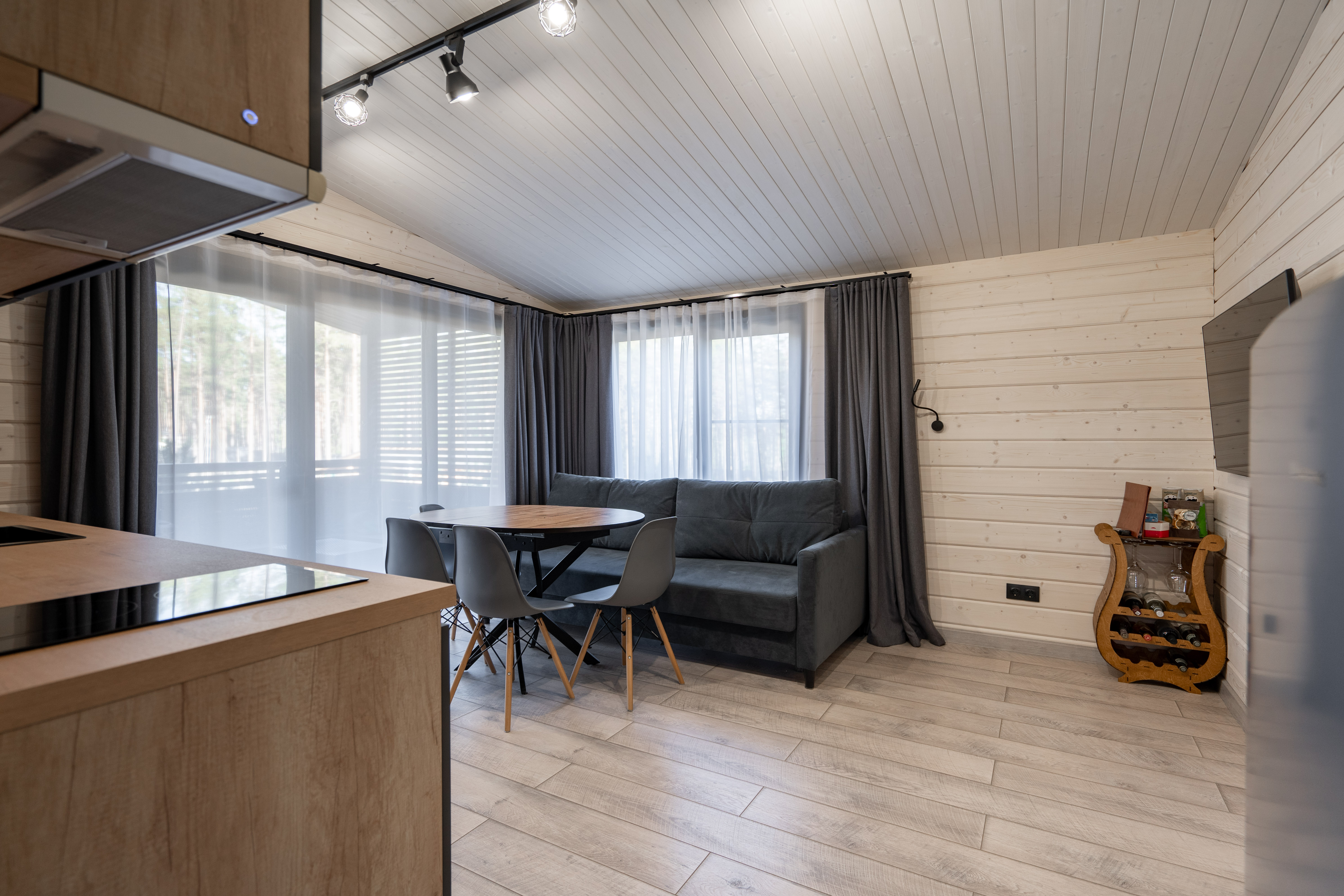 Коттедж с собственным бассейном