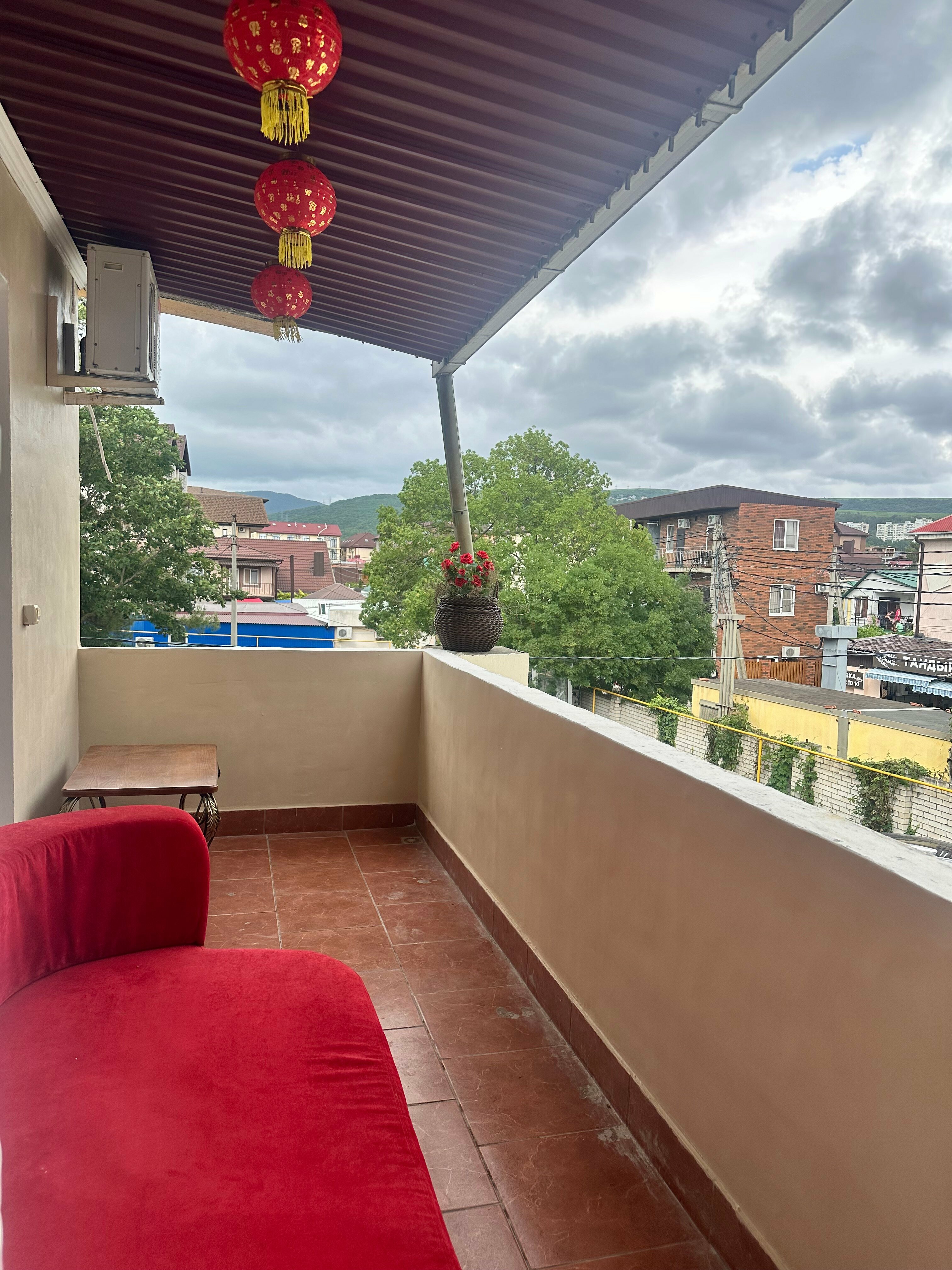 Четырехместный номер с балконом