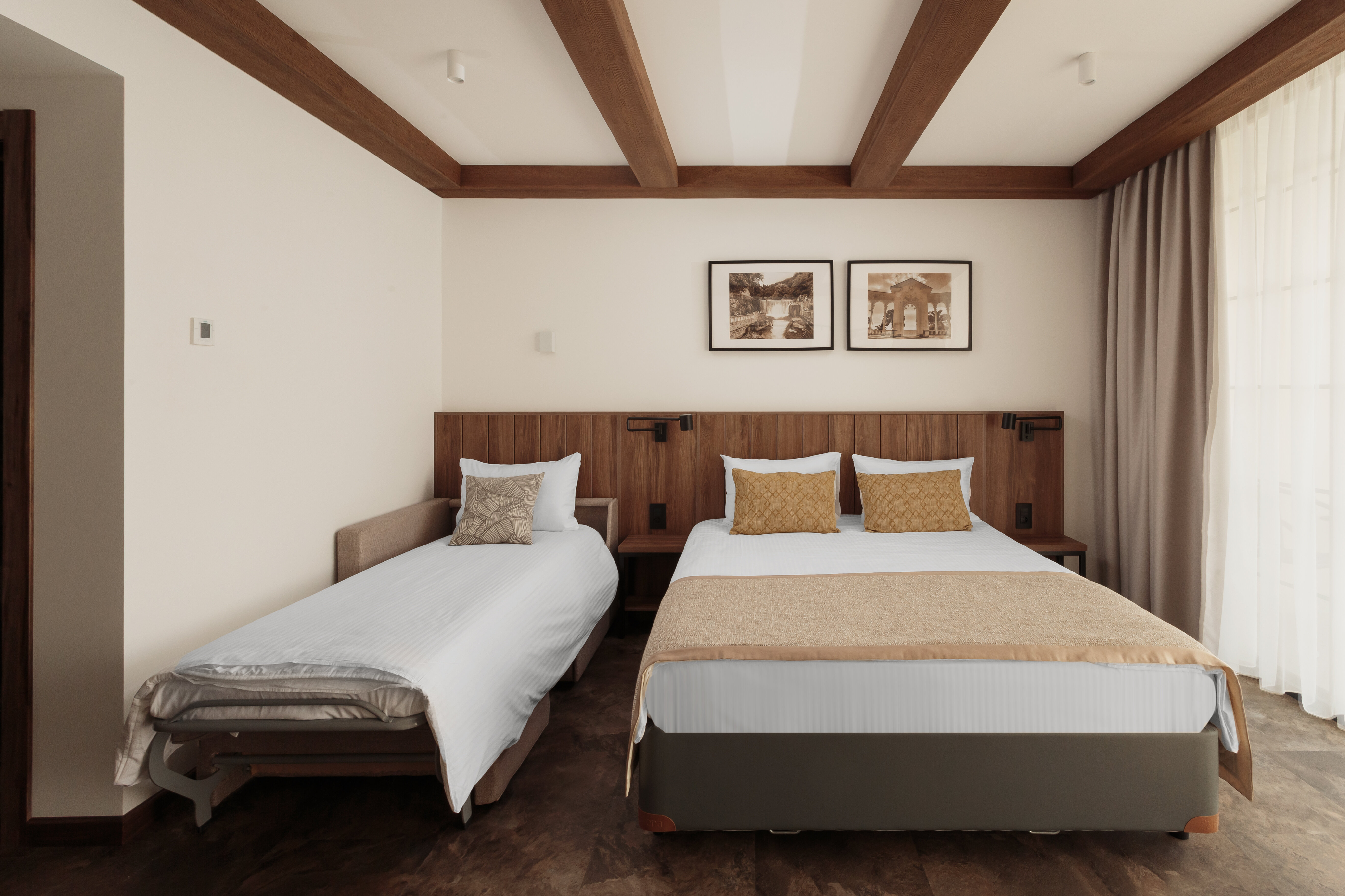 Улучшенный номер с кроватью размера «queen-size»