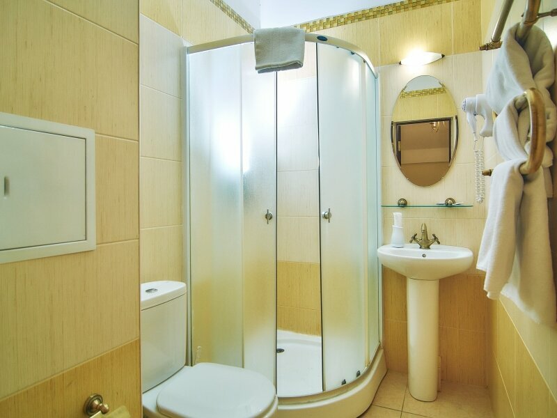 Двухместный номер с 2 отдельными кроватями и окном