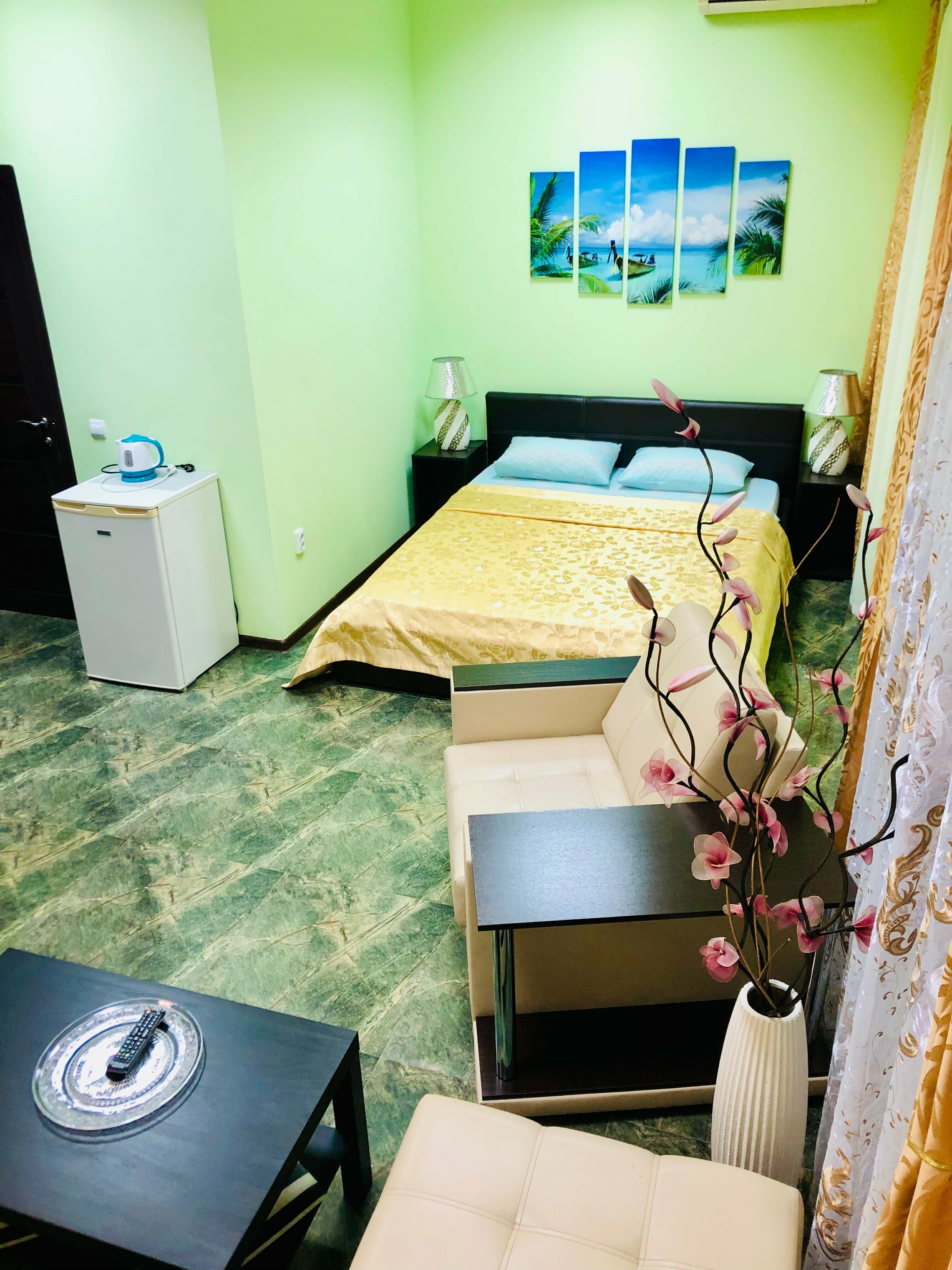 Улучшенный люкс