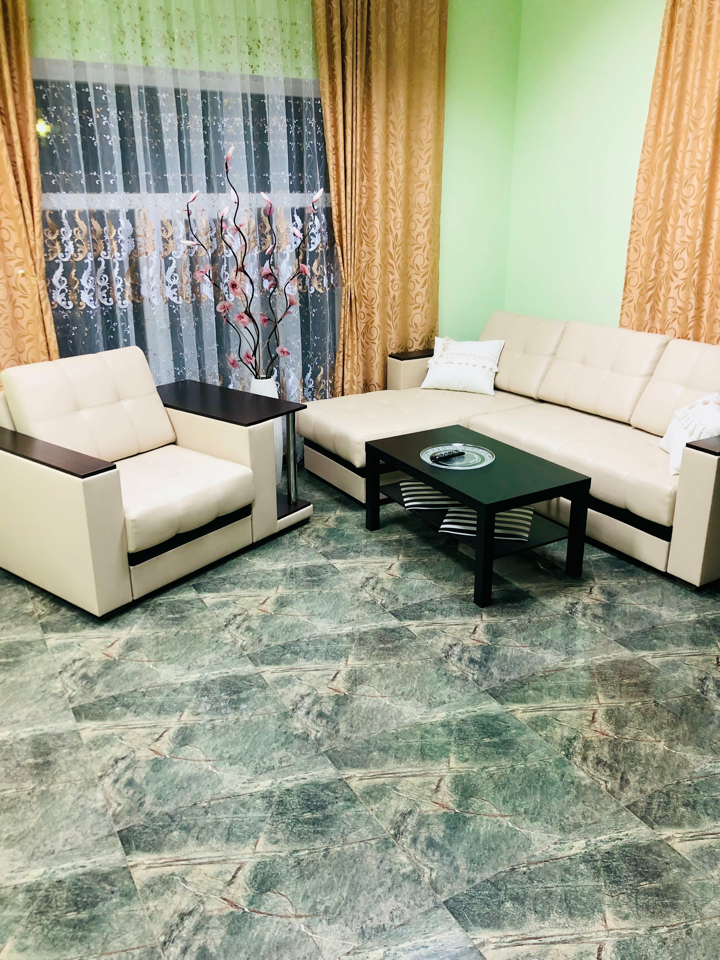 Улучшенный люкс