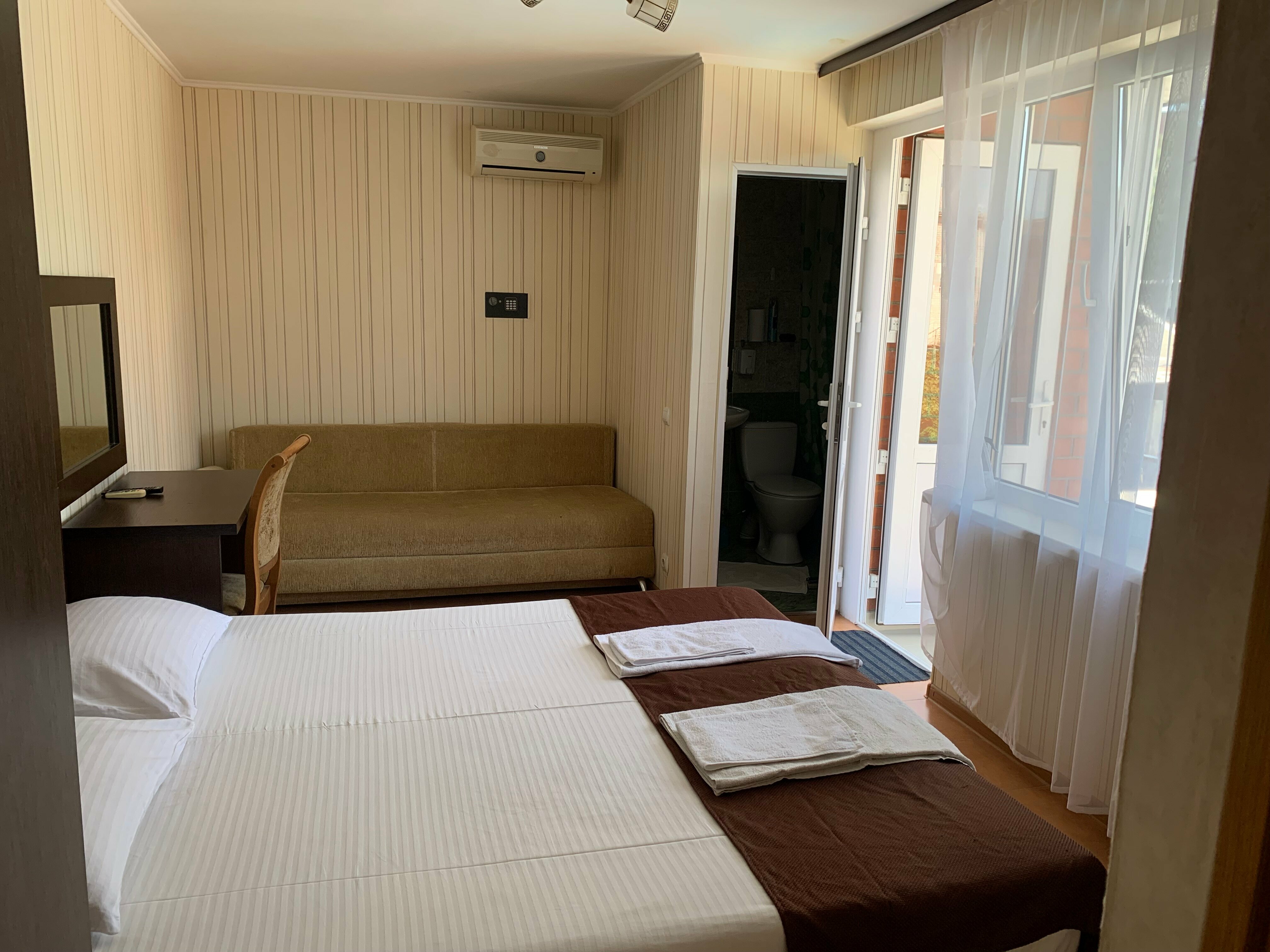 Номер-студия с видом на бассейн