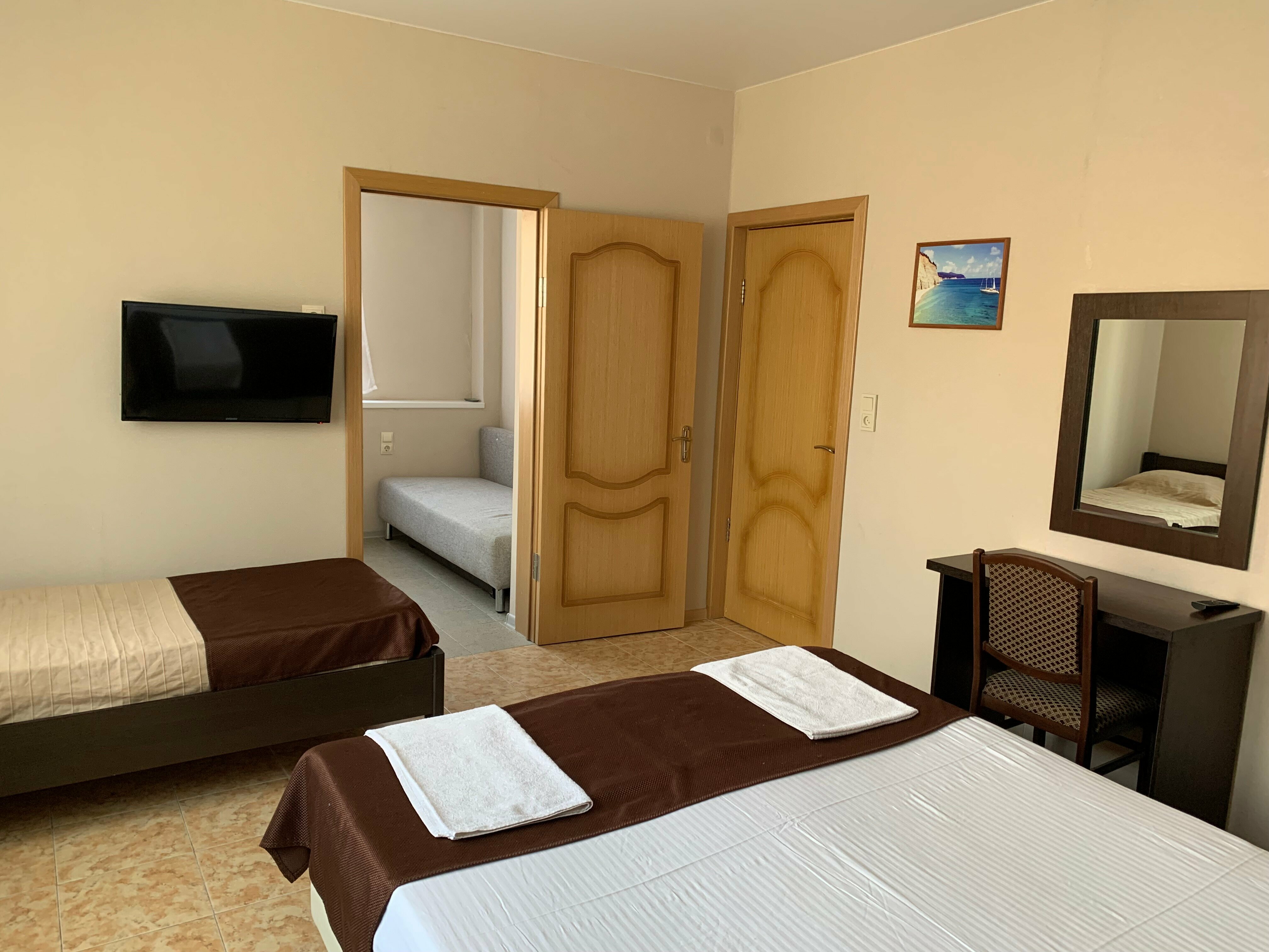 Номер-студия с видом на сад