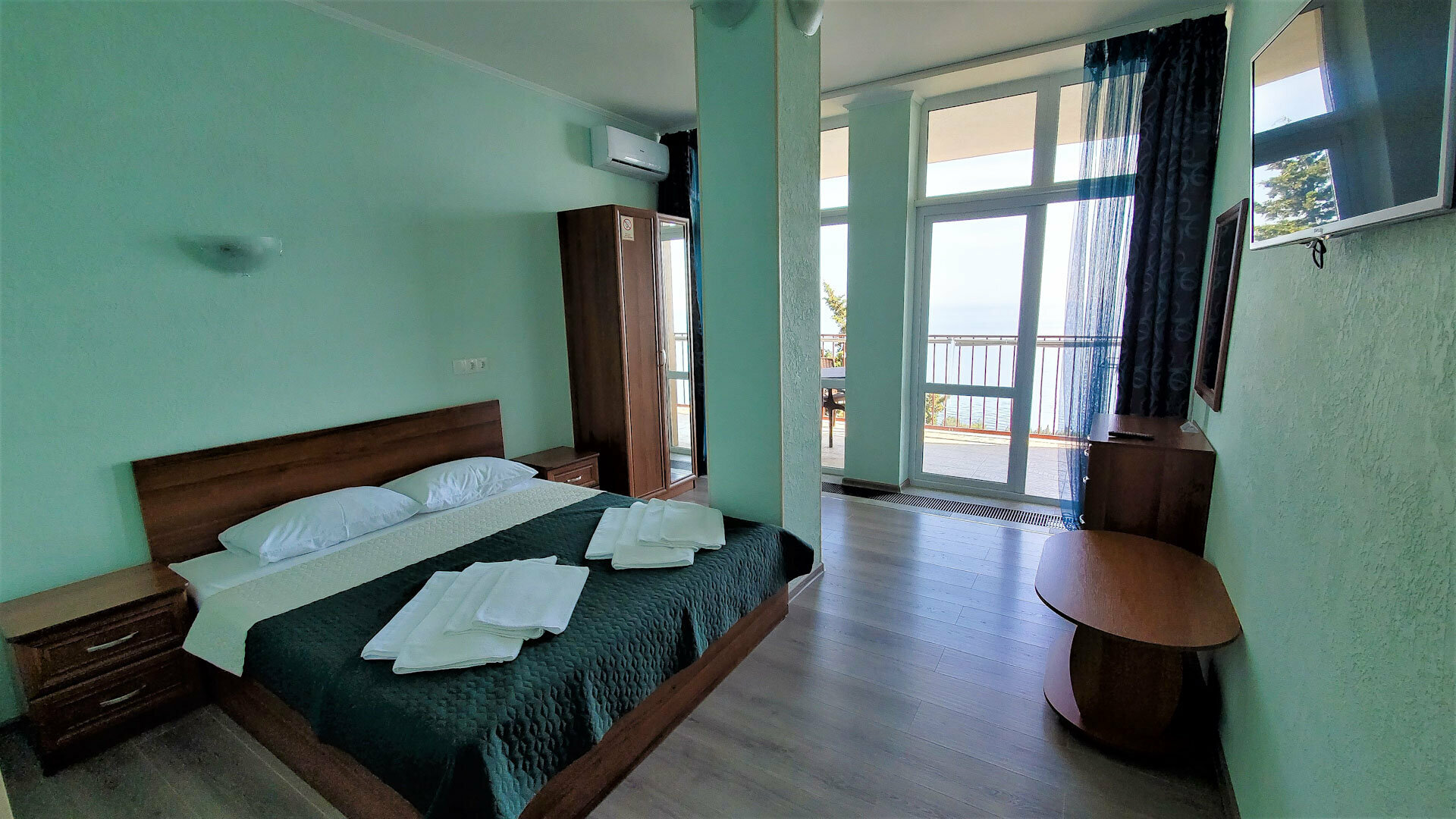 Трехместный номер Делюкс с видом на море