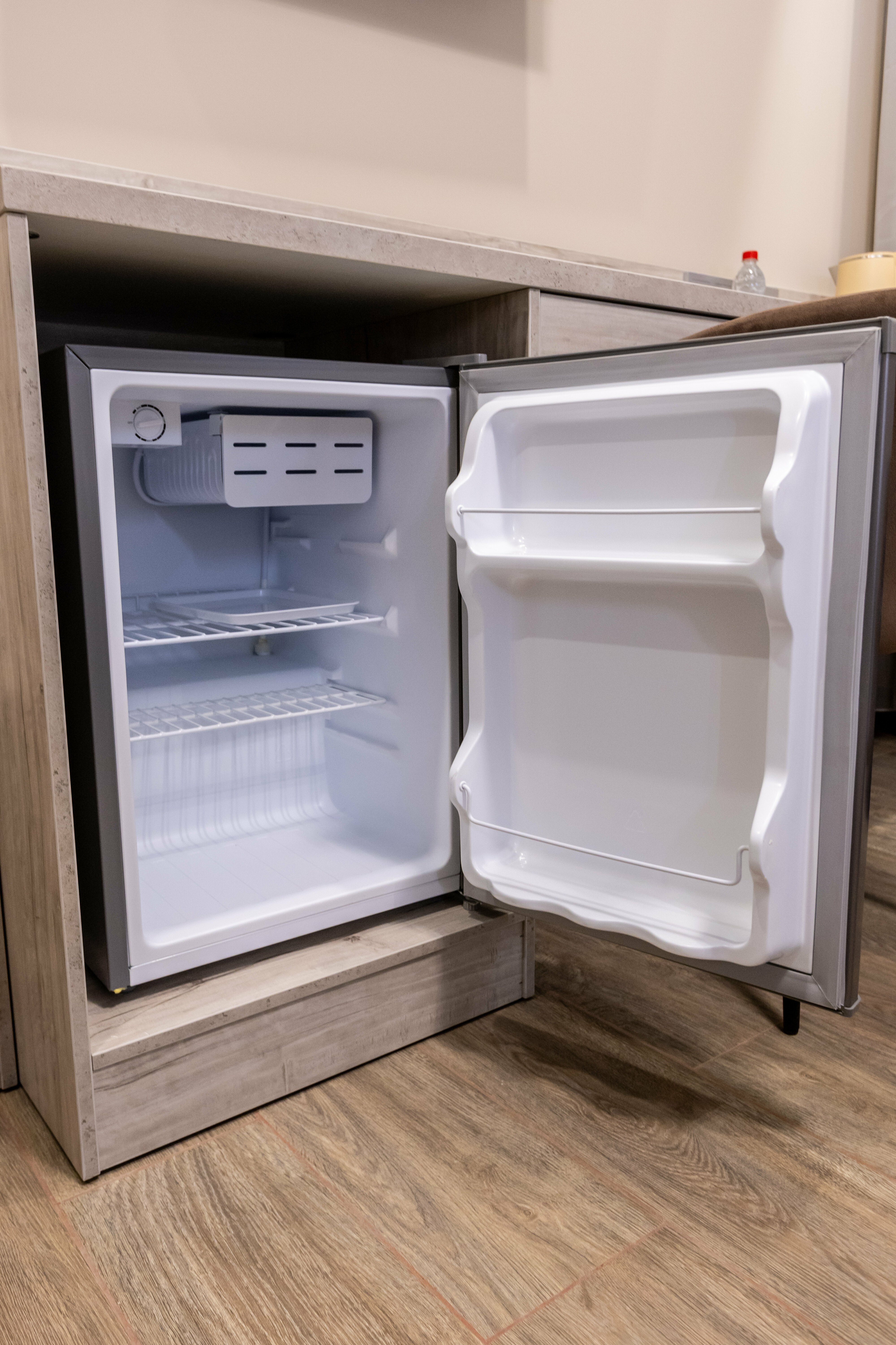 Стандарт первой категории с 2 односпальными кроватями (на цокольном этаже)