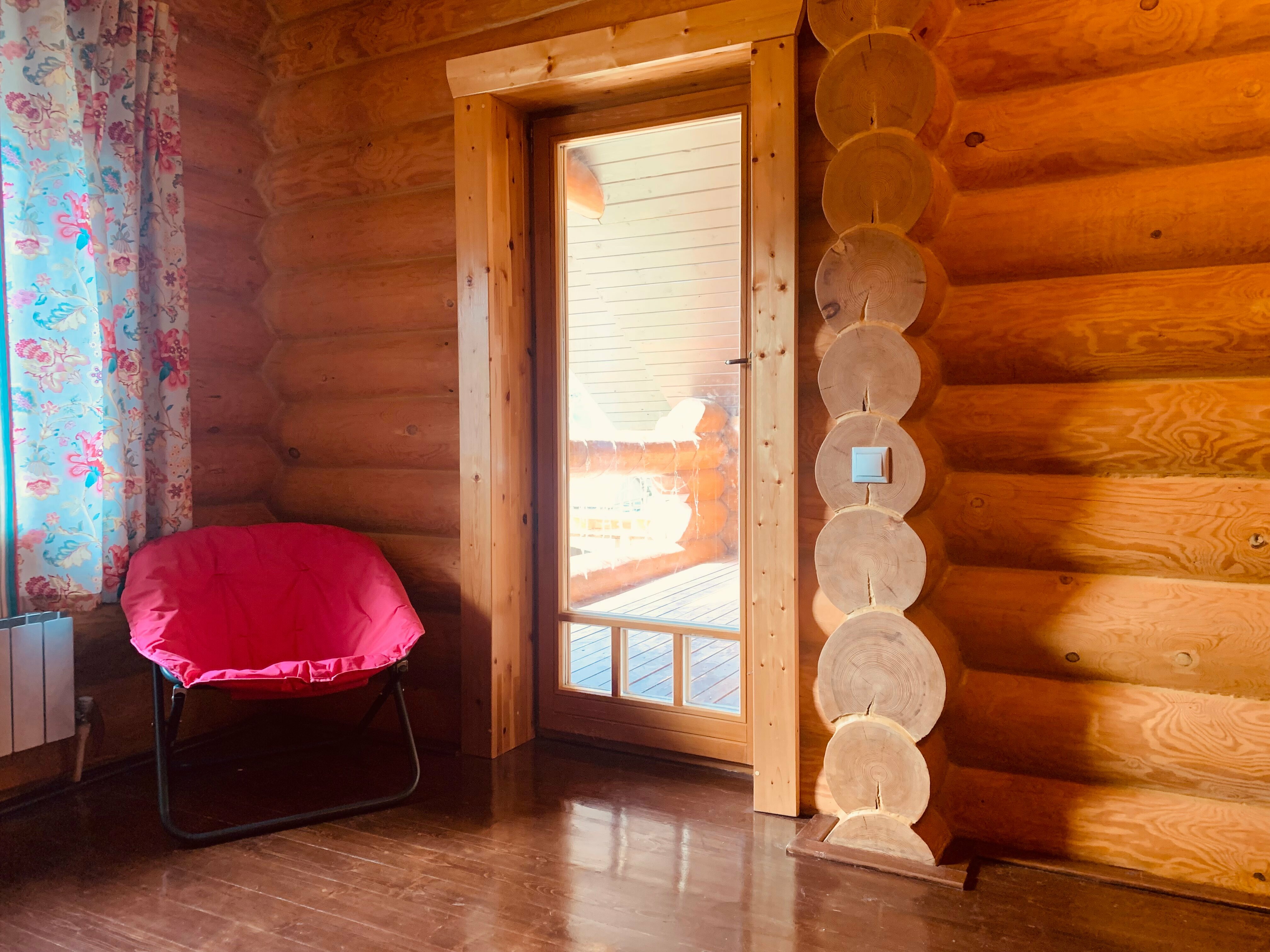 Трехместный номер с балконом