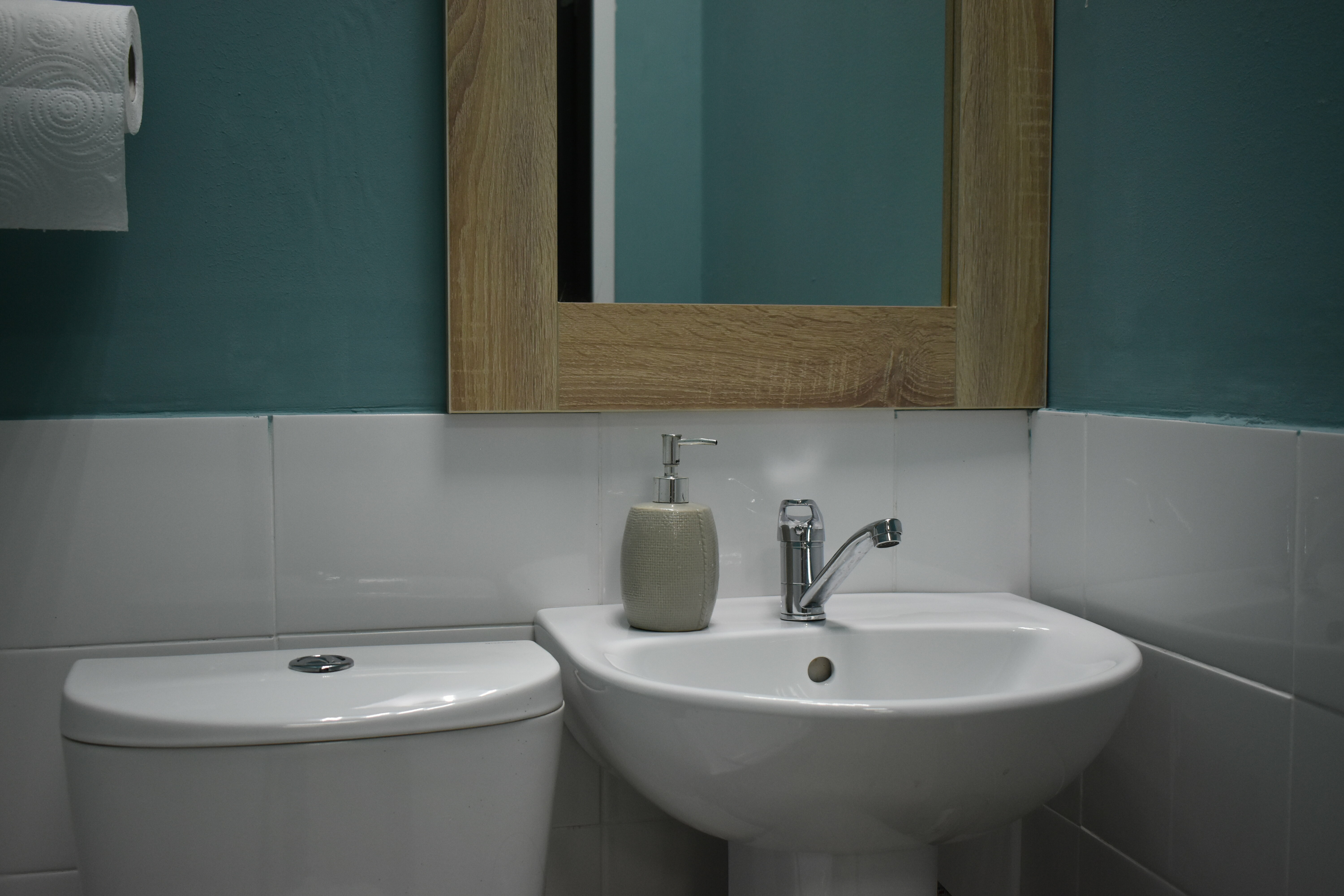 Односпальная кровать в общем мужском номере