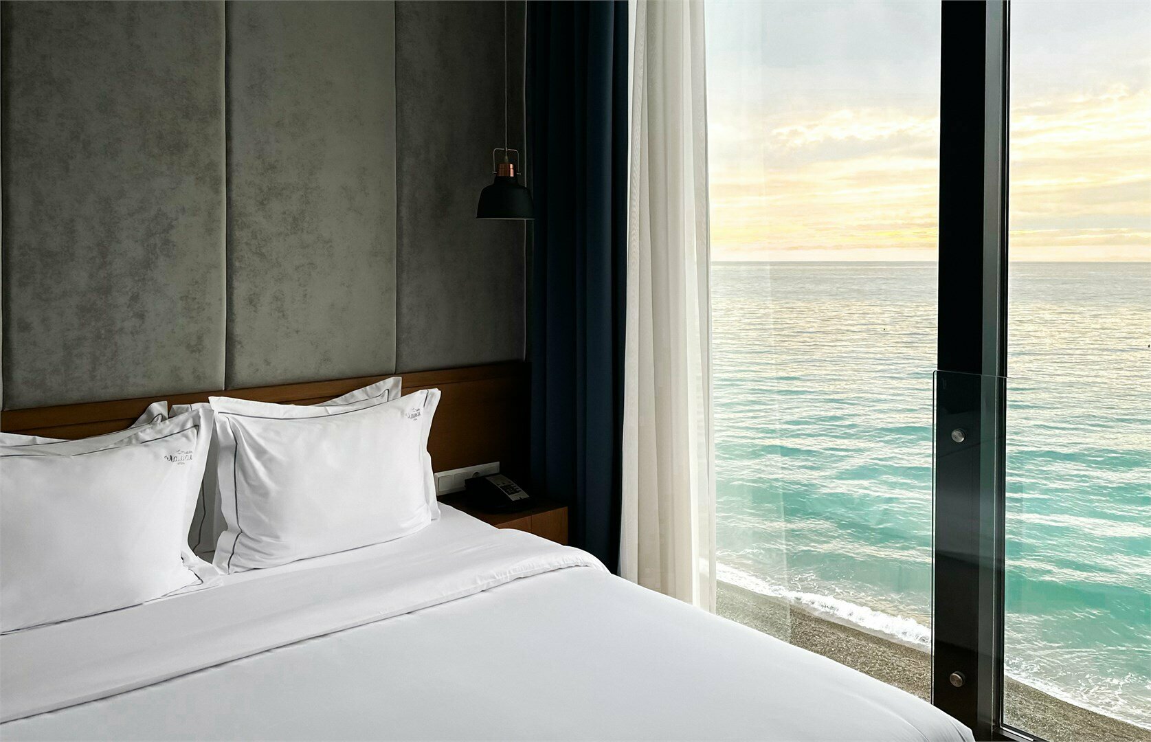 Superior вид на море