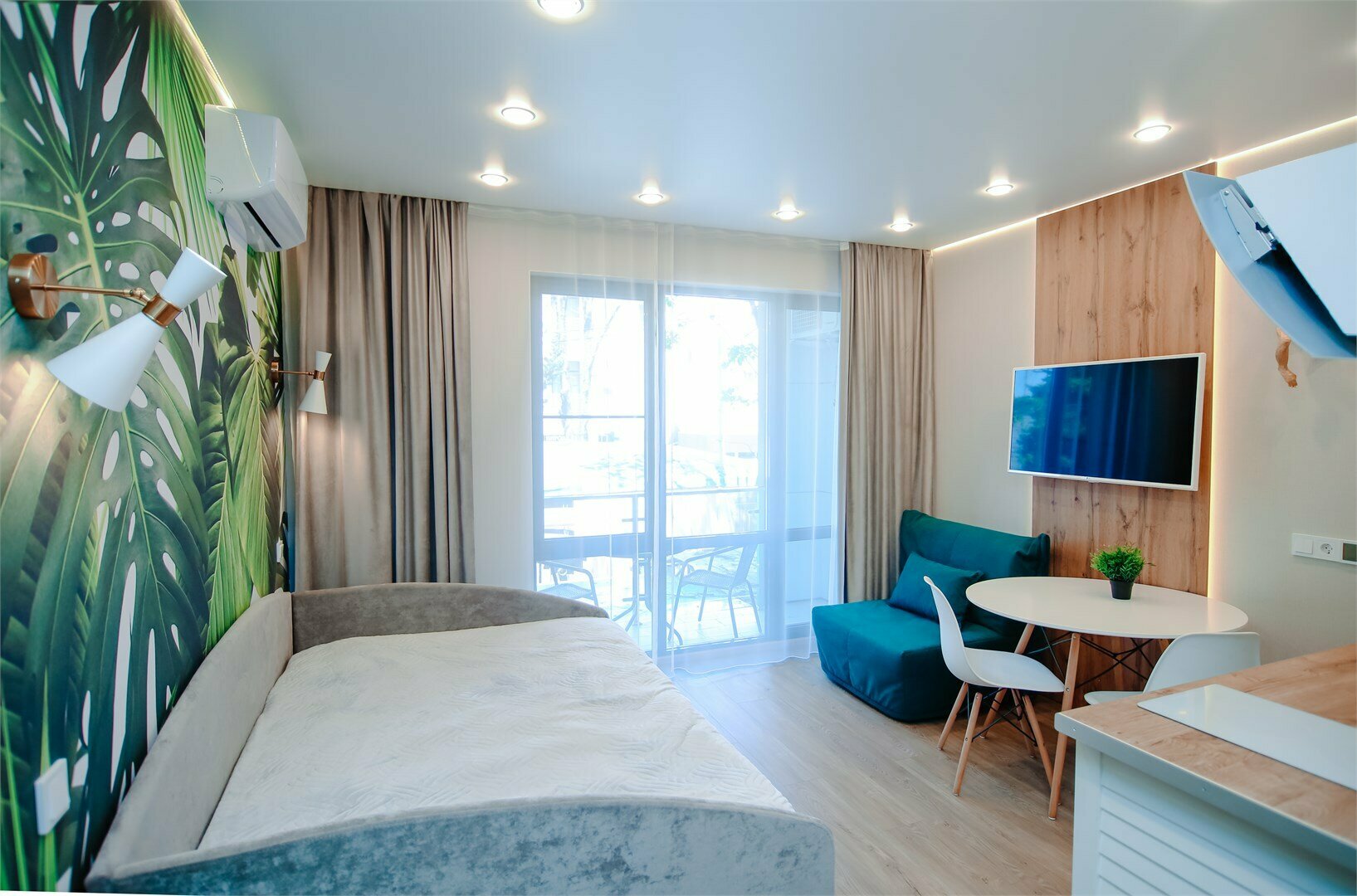 Апартаменты Студия Премиум (24 м2, с балконом)