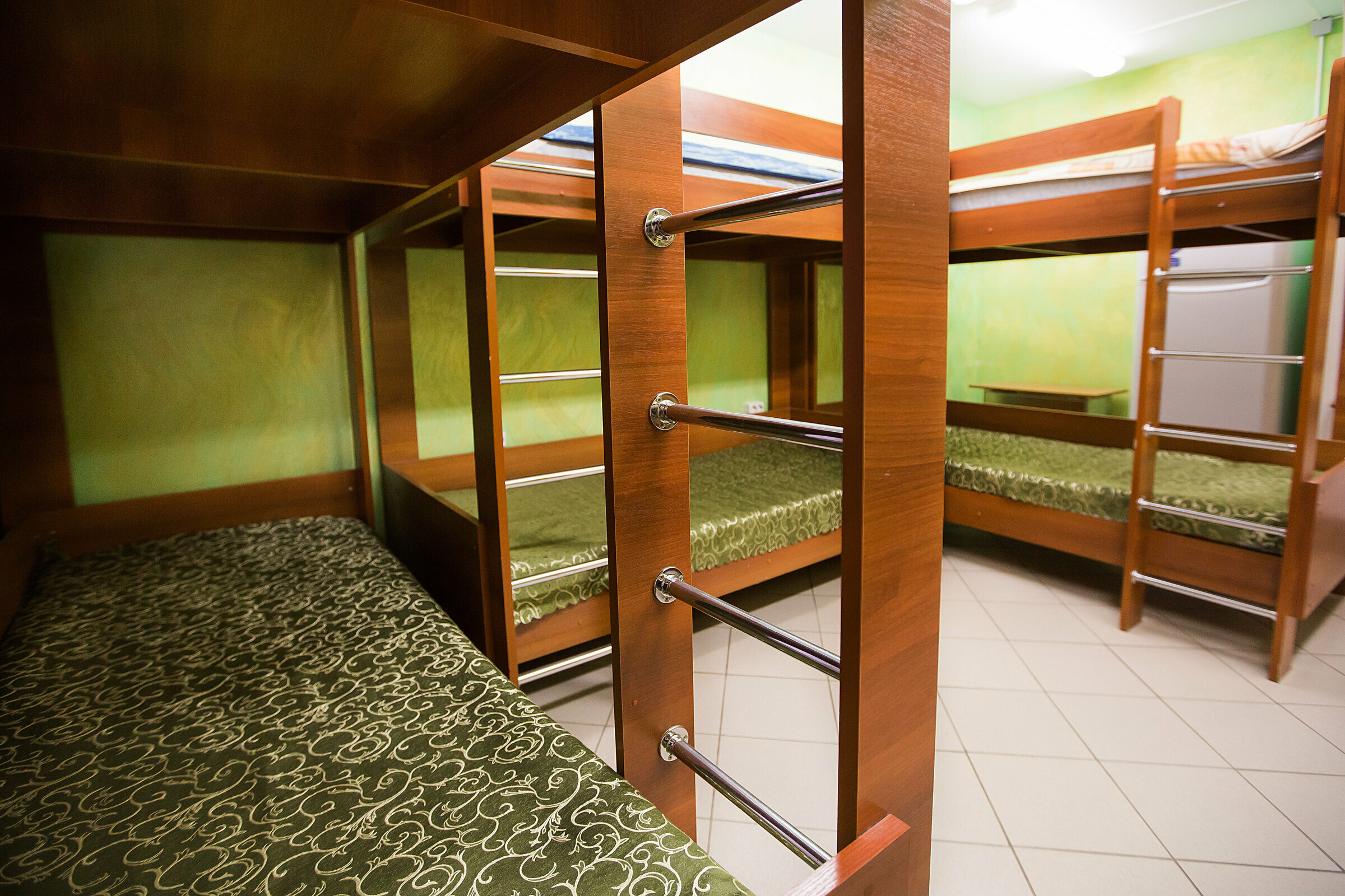 Кровать в общем 6-местном номере