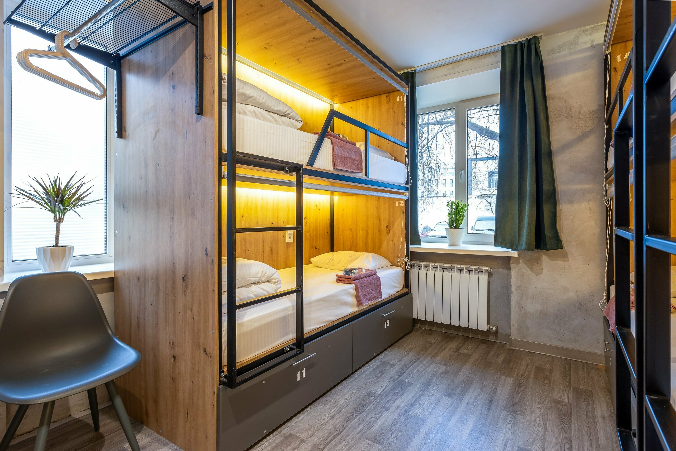 1. Кровать в общем 8-местном номере для мужчин