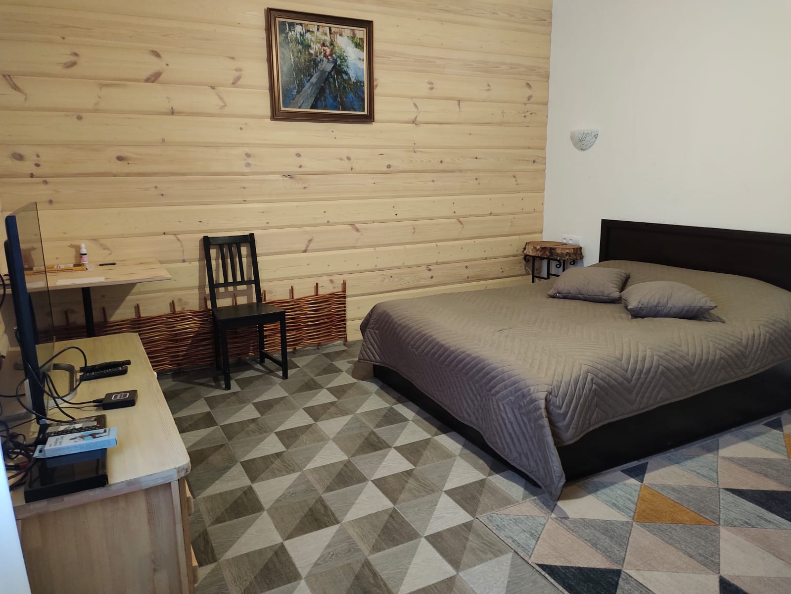 Cемейный номер с собственной ванной комнатой