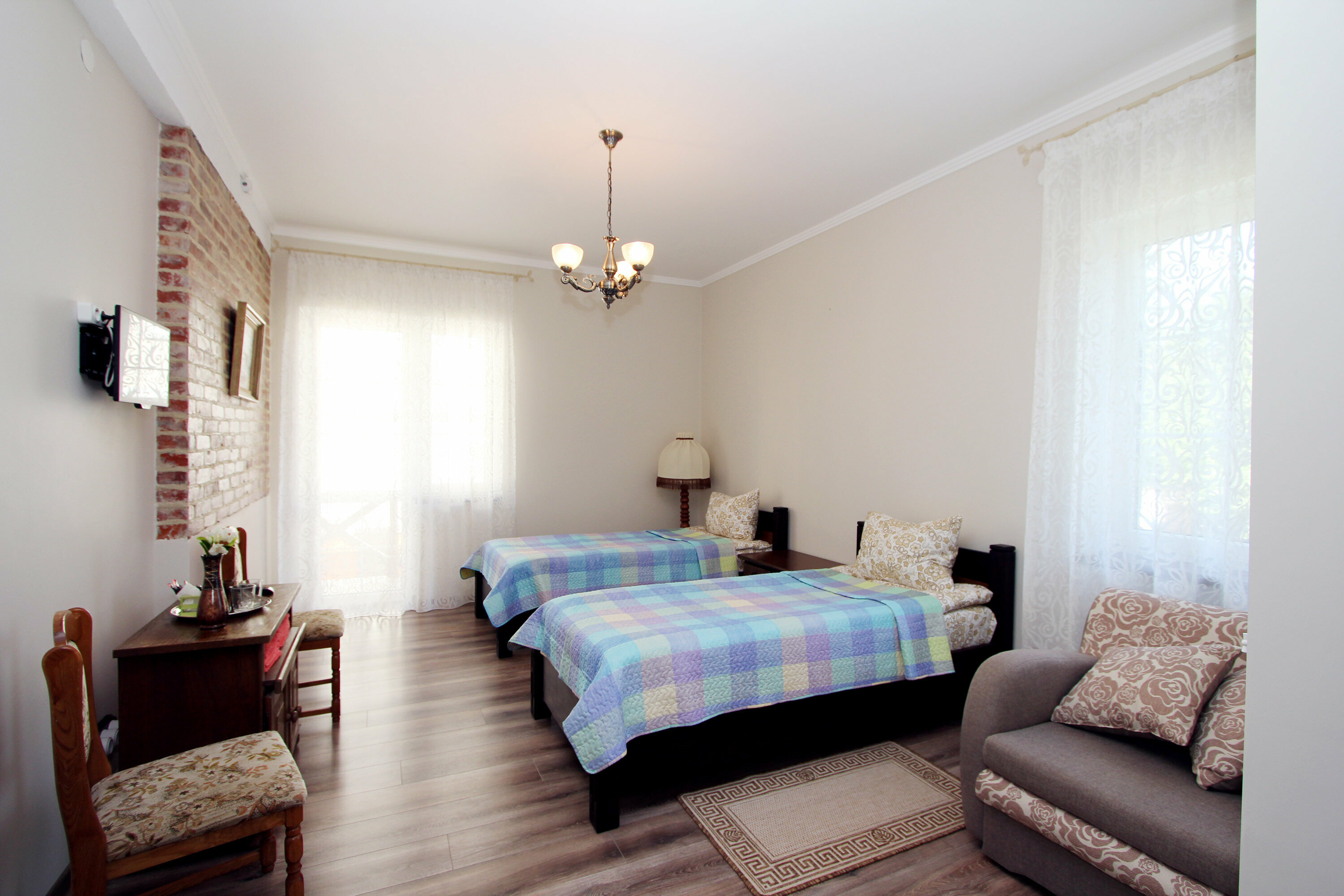 Двухместный номер с 2 отдельными кроватями и балконом