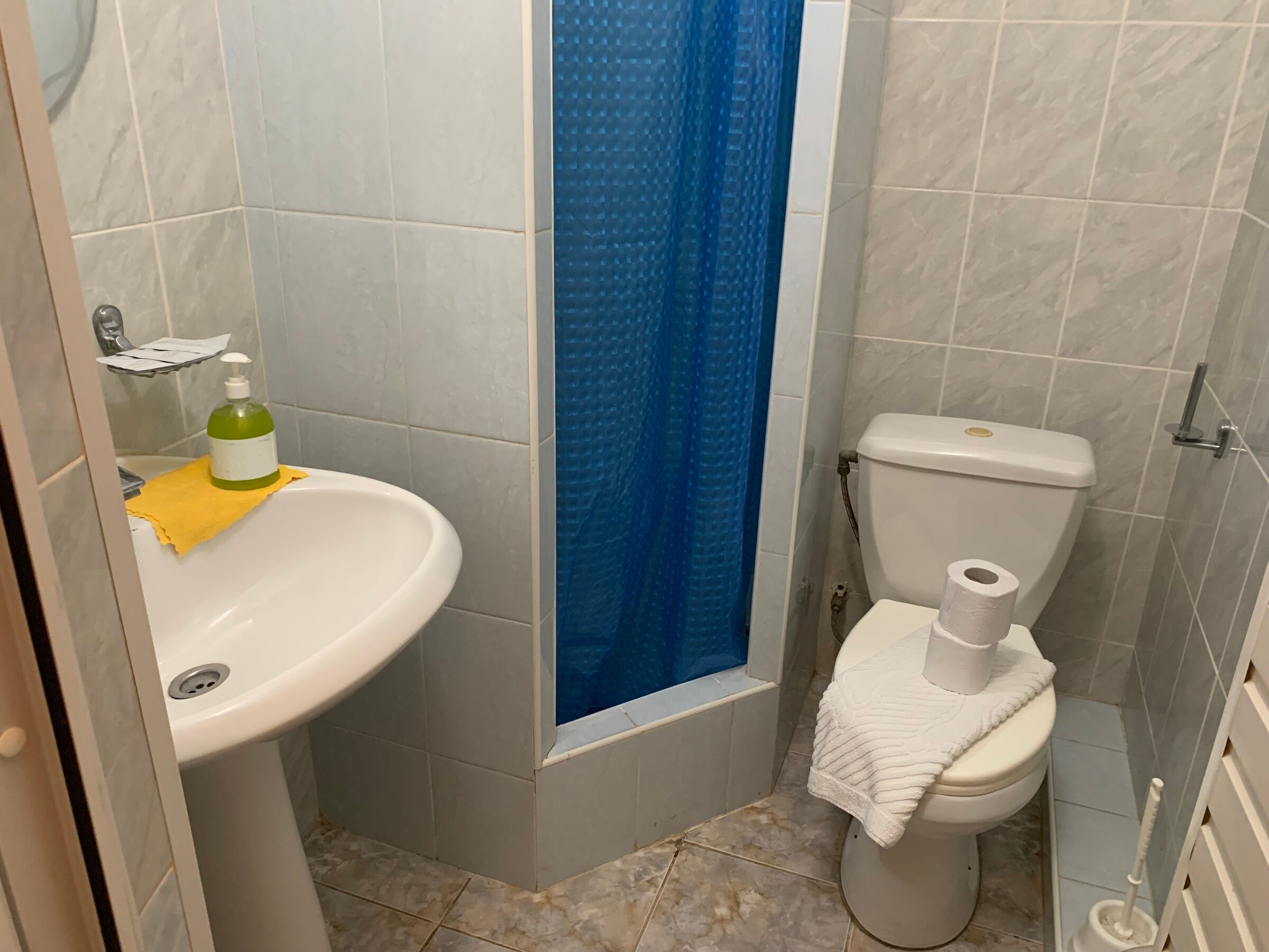 Трехместный номер с балконом