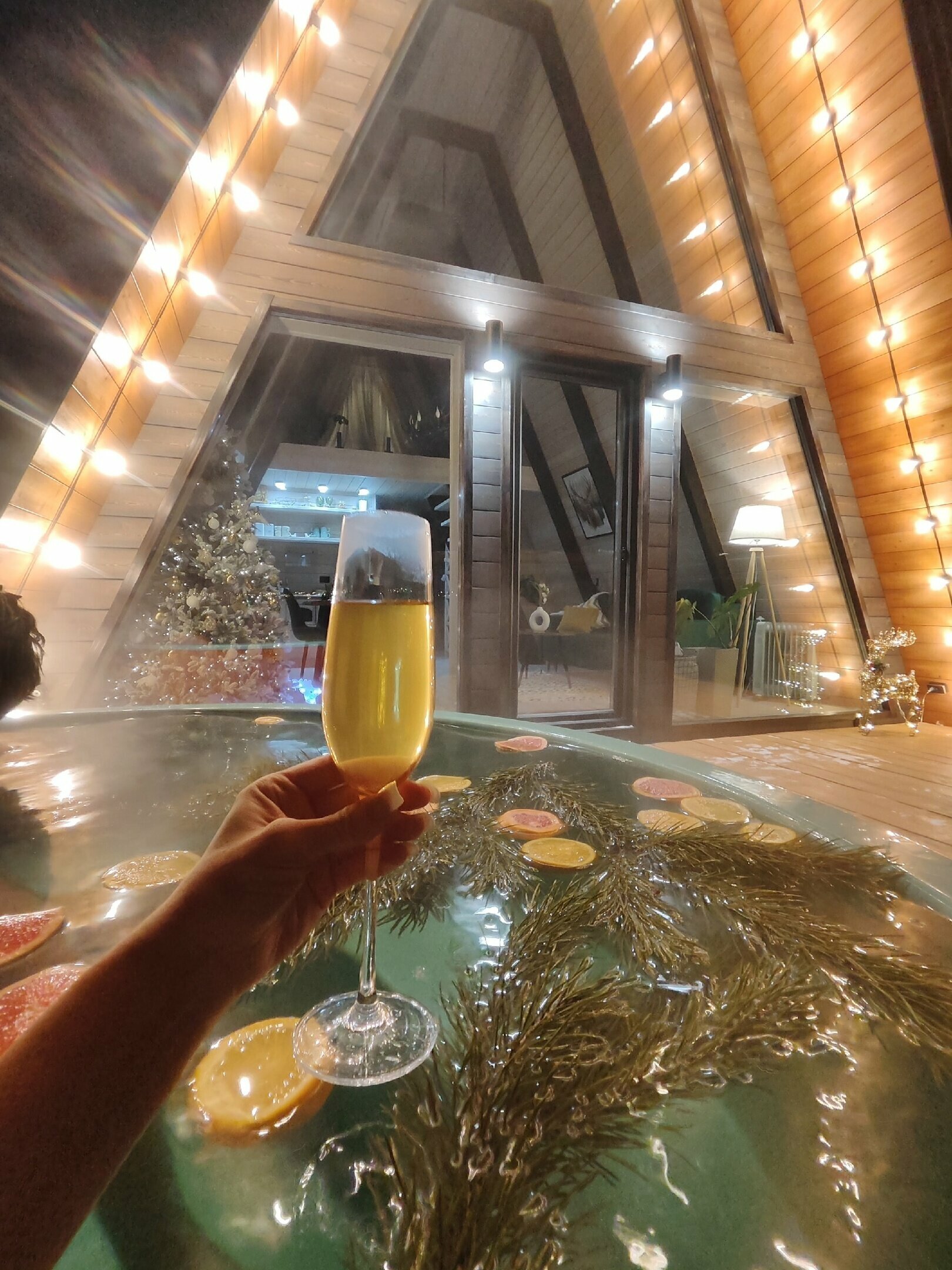 Двухуровневый четырехместный номер