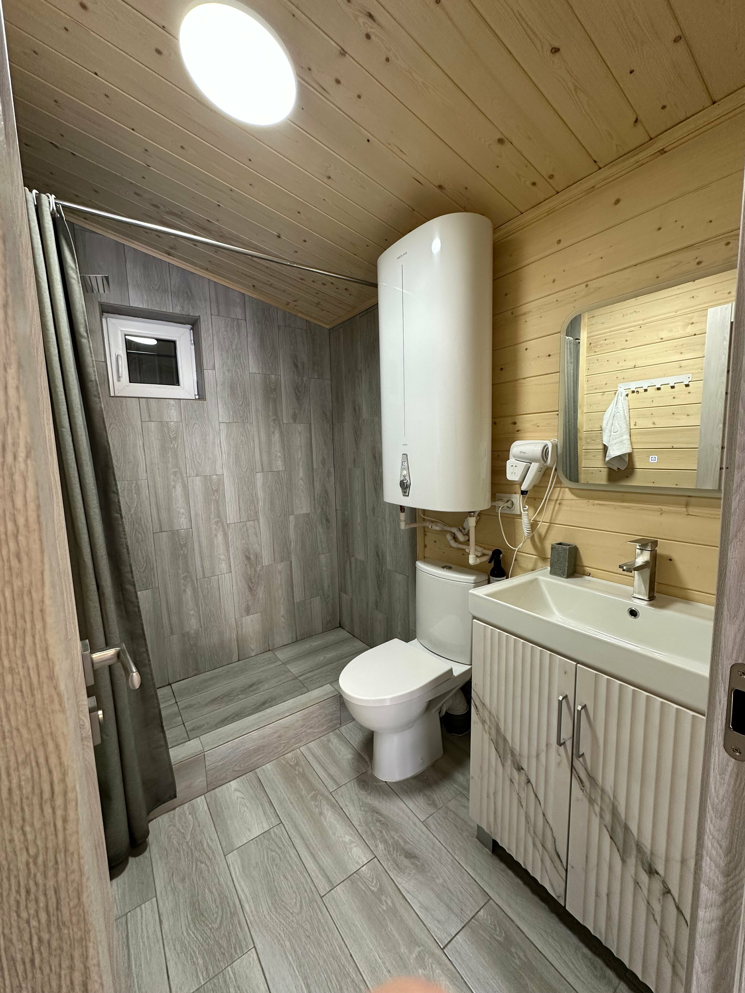 Четырехместный номер с видом на горы