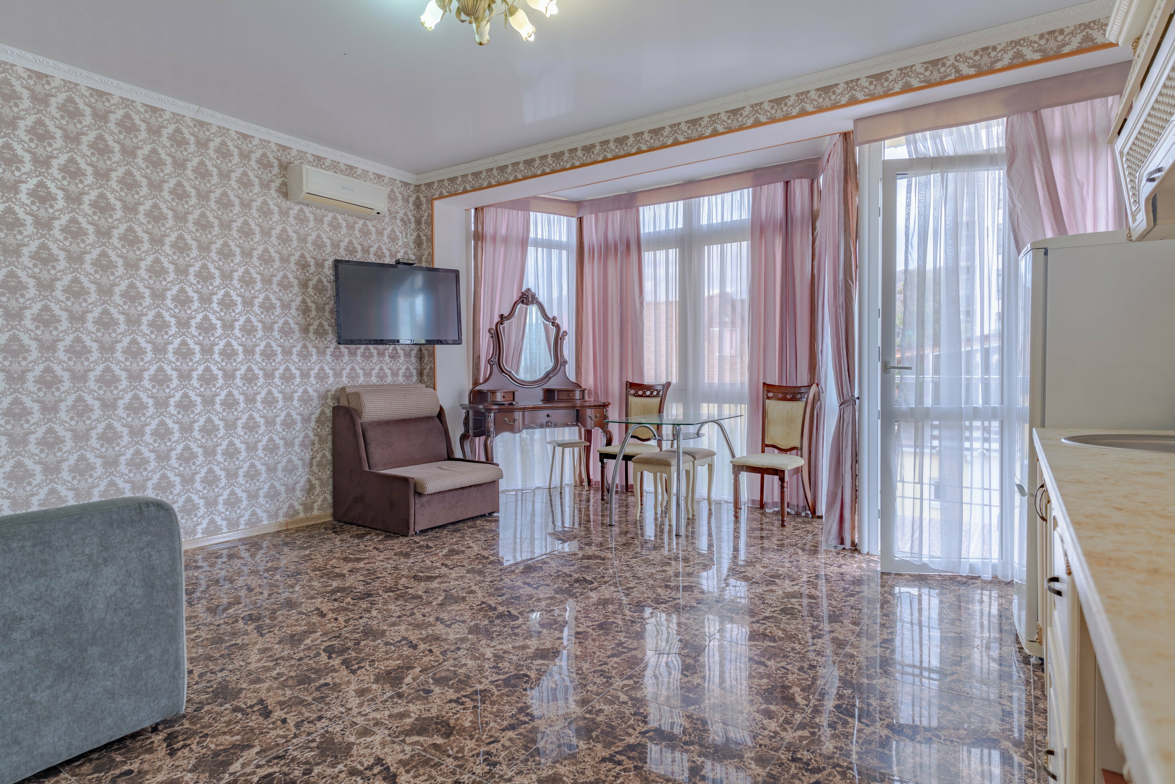 Улучшенные апартаменты